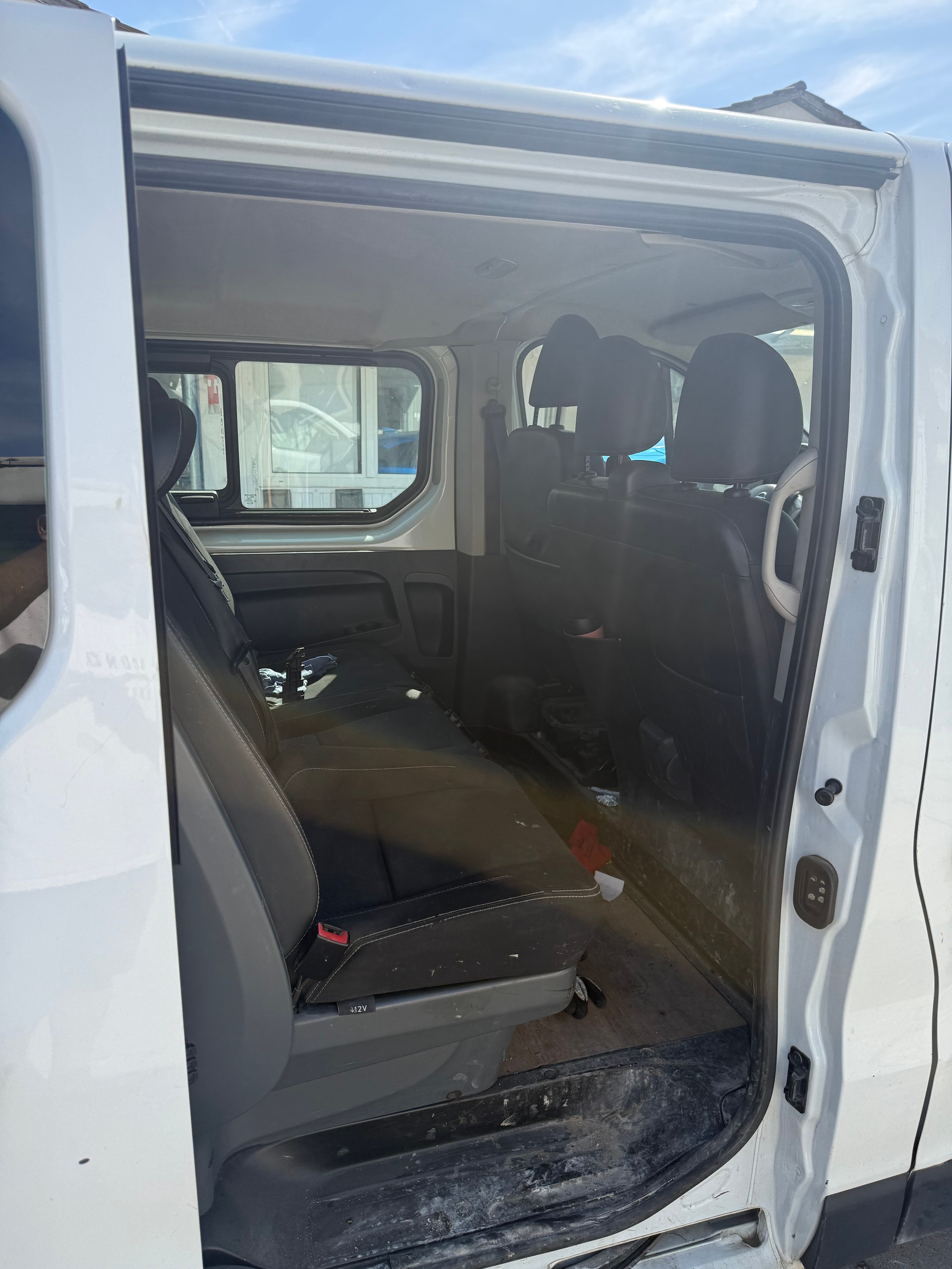 NISSAN NV300 dCi 120 2.9 L2H1 Comfort-image-7