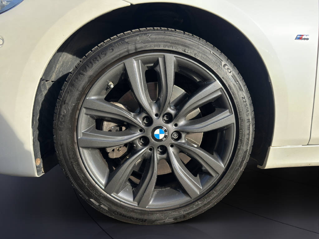 BMW 225i xDrive SAG Active Tourer M Sport-image-8