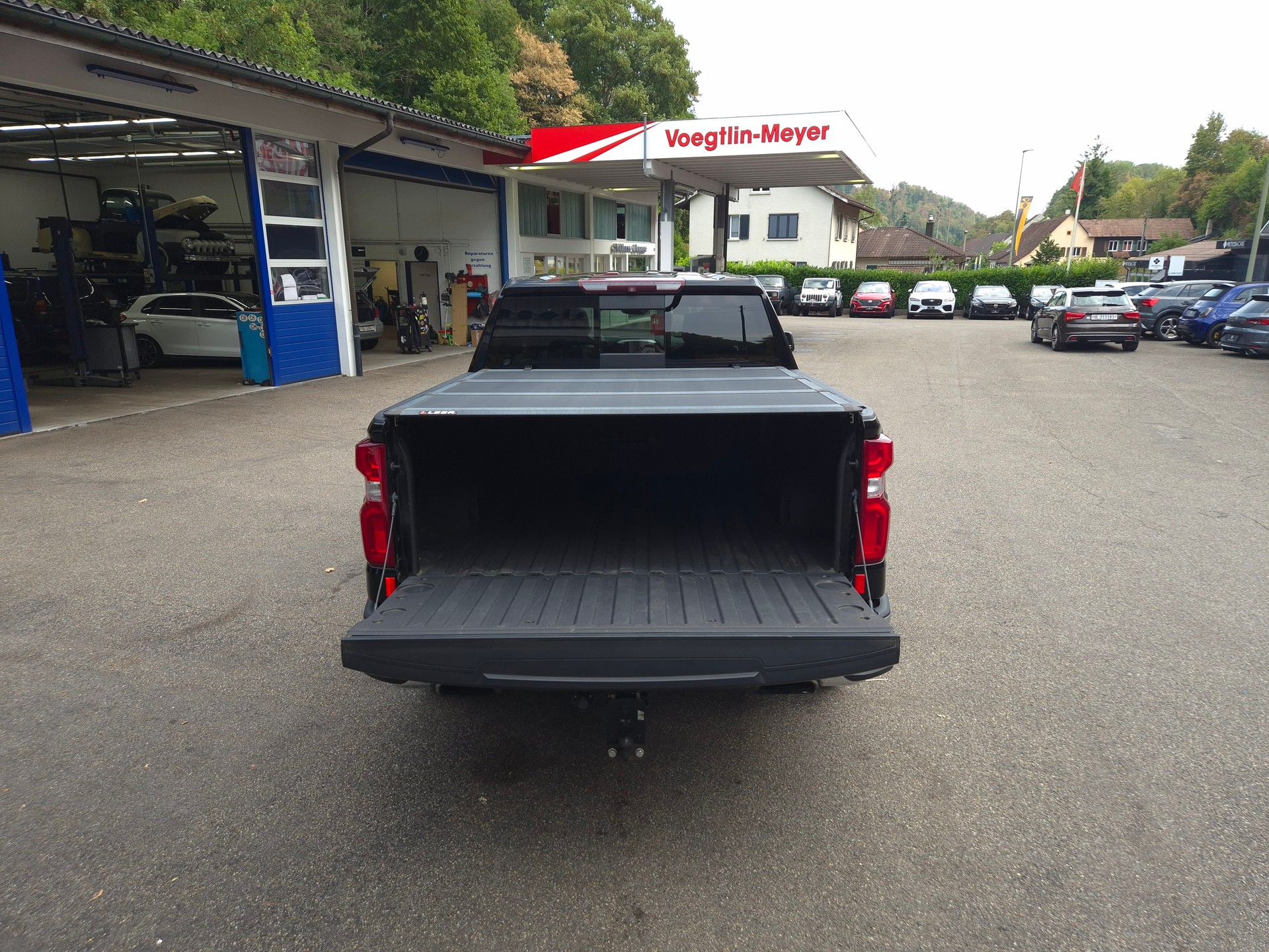 CHEVROLET Silverado 1500 LTZ V8-image-13