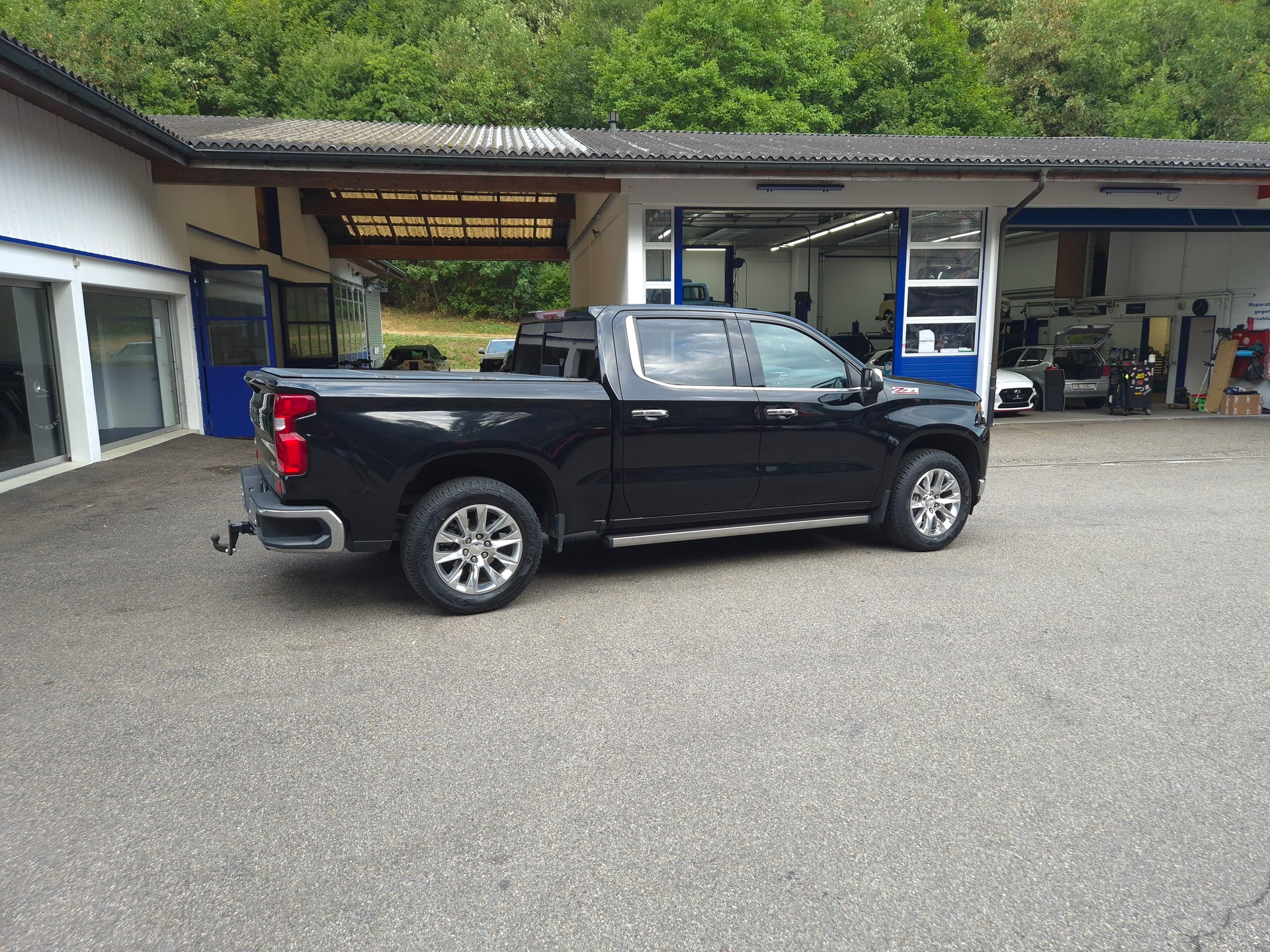 CHEVROLET Silverado 1500 LTZ V8-image-16