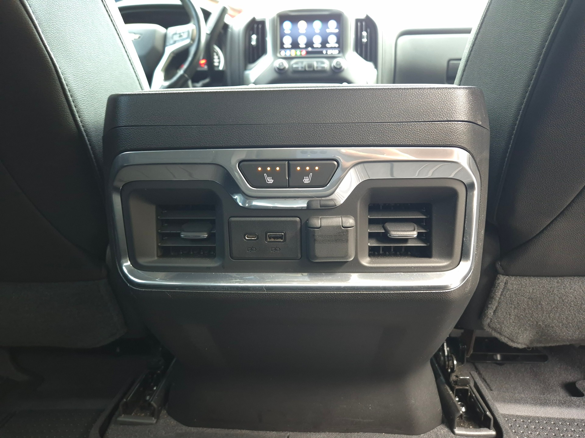 CHEVROLET Silverado 1500 LTZ V8-image-29
