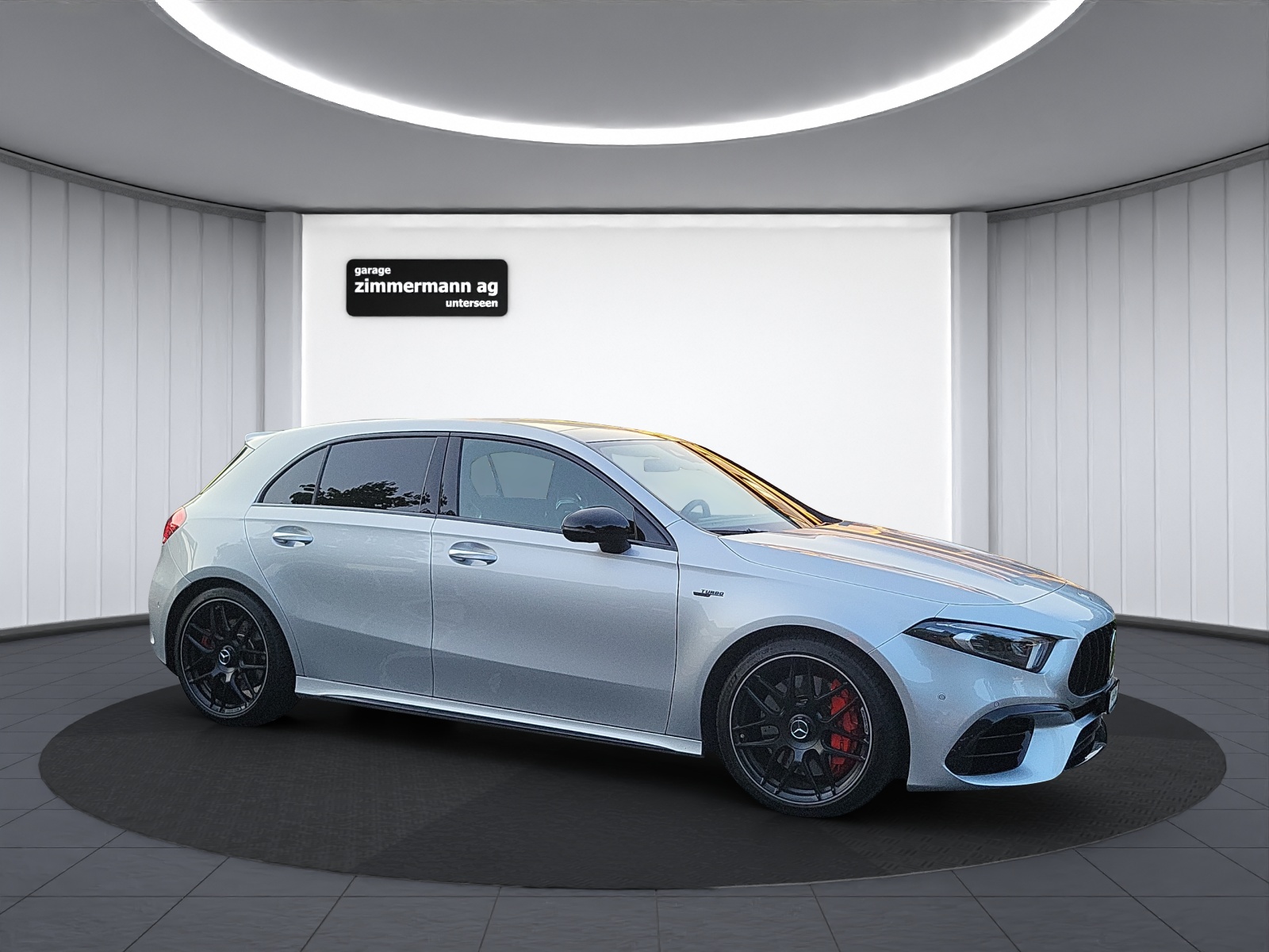 MERCEDES-BENZ A 45 S AMG 4matic+-showroom-element-3