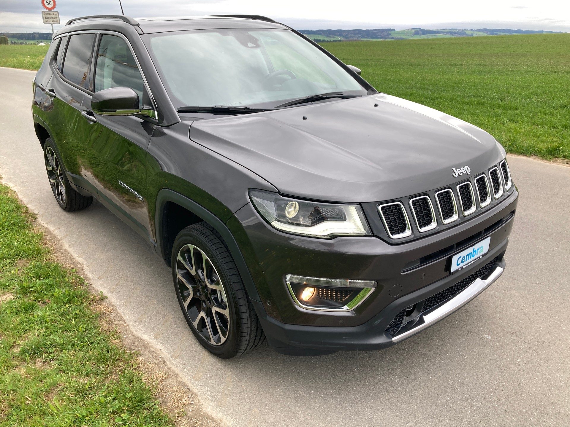 JEEP Compass 1.4 Turbo Limited AWD 9ATX-showroom-element-1