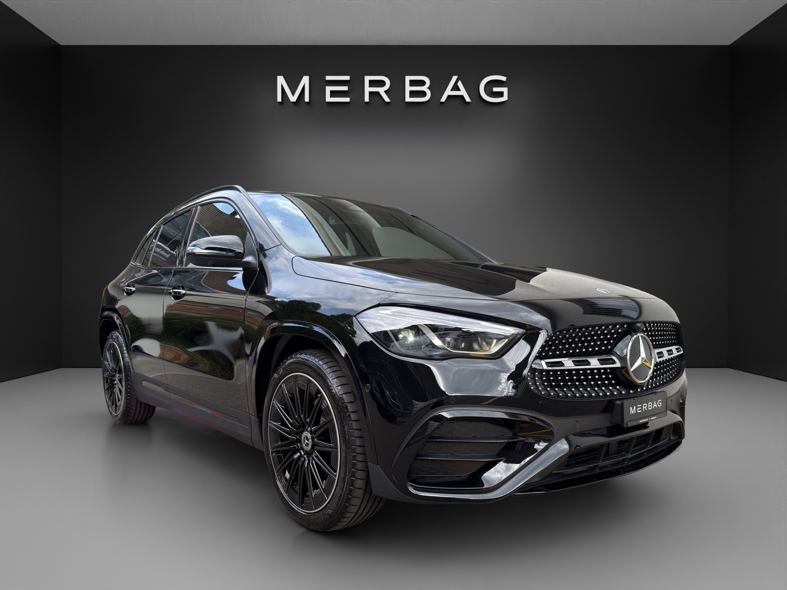 MERCEDES-BENZ GLA 220d 4Matic 8G-DCT