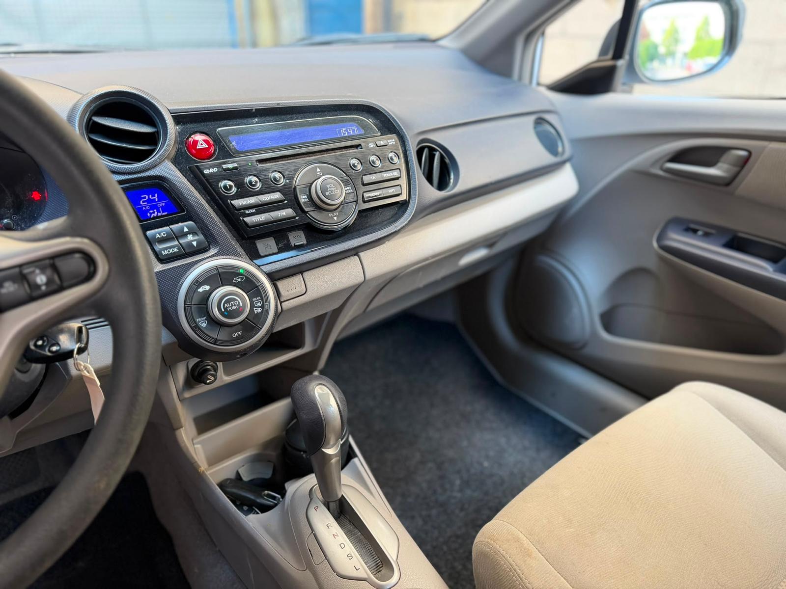 HONDA Insight 1.3i Hybrid Comfort CVT-image-8