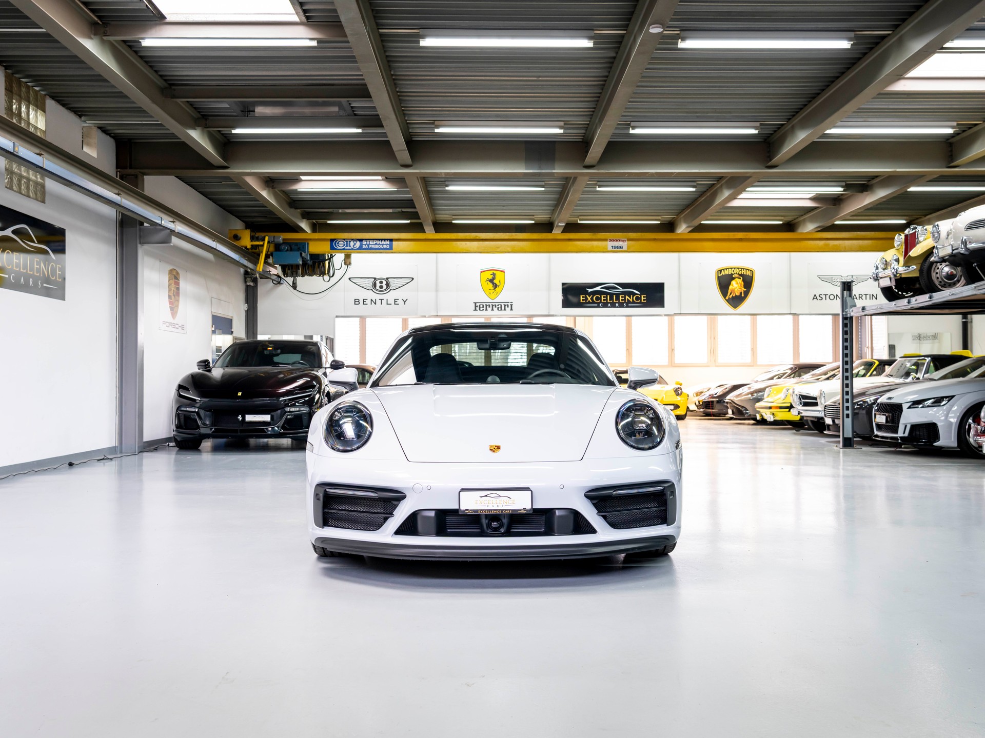 PORSCHE 911 Carrera GTS PDK-showroom-element-1
