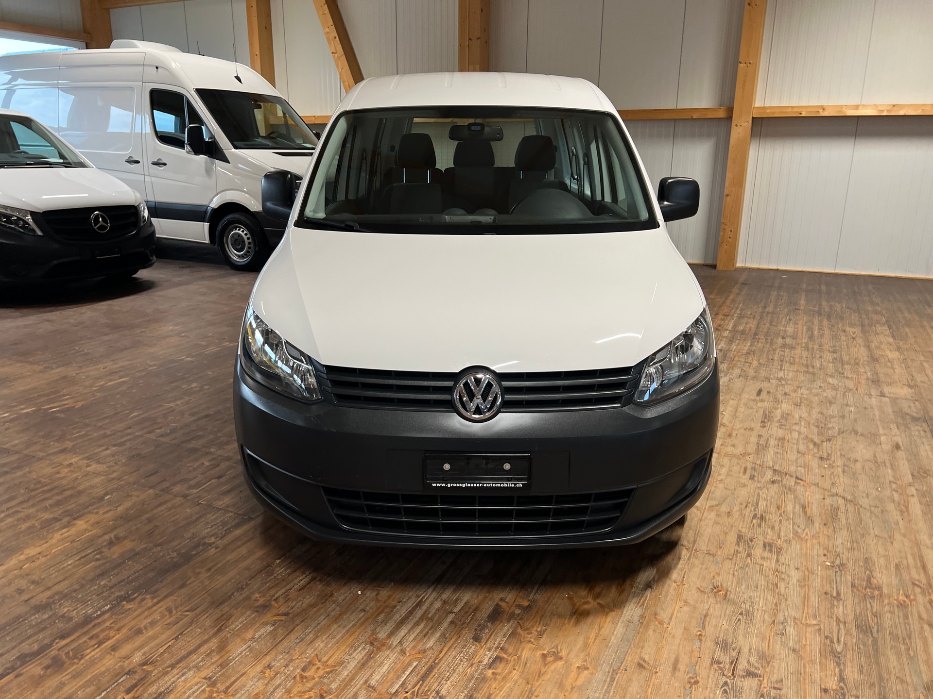 VW Caddy 2.0 TDI 4Motion-showroom-element-1