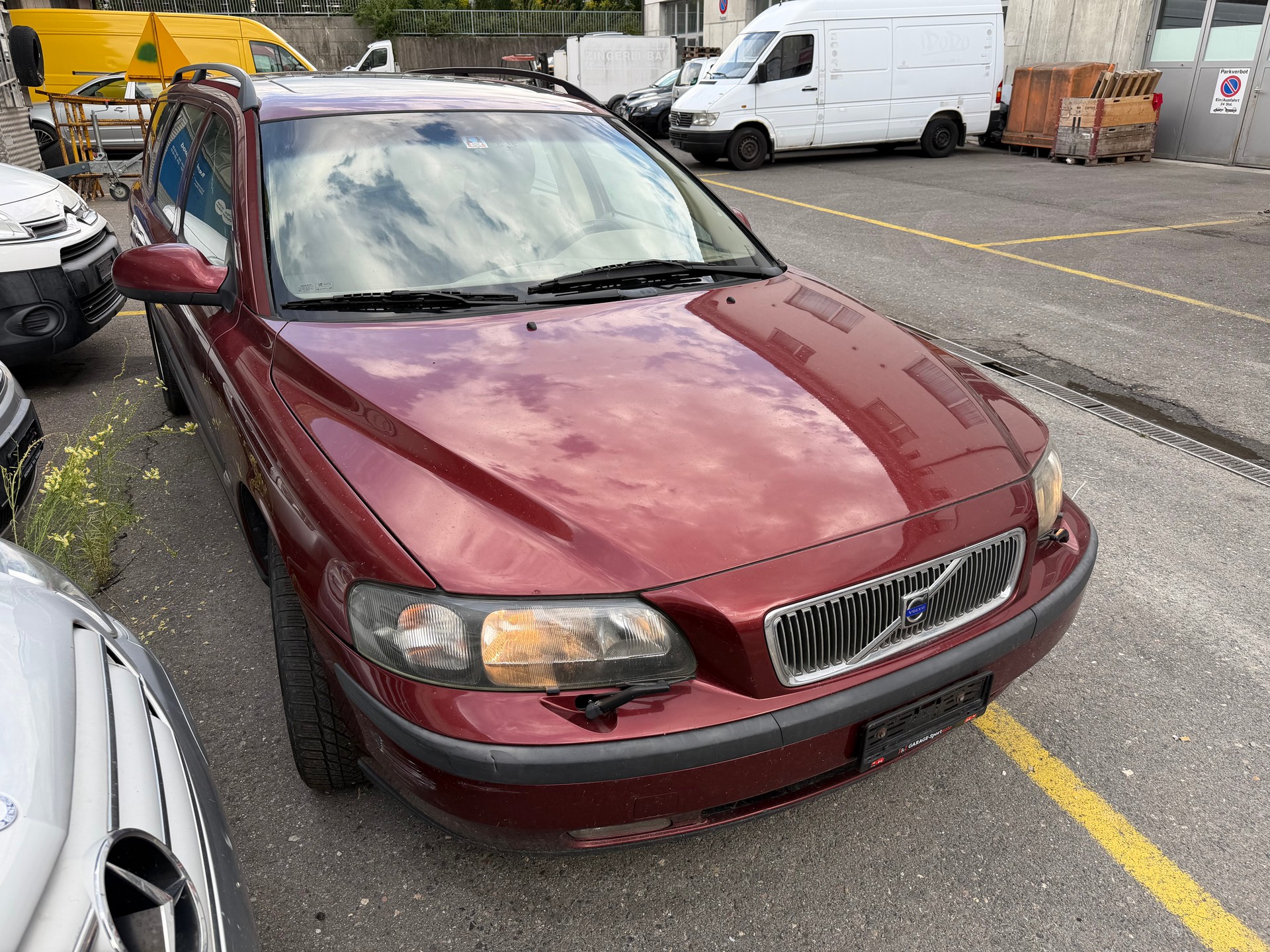 VOLVO V70 R AWD A