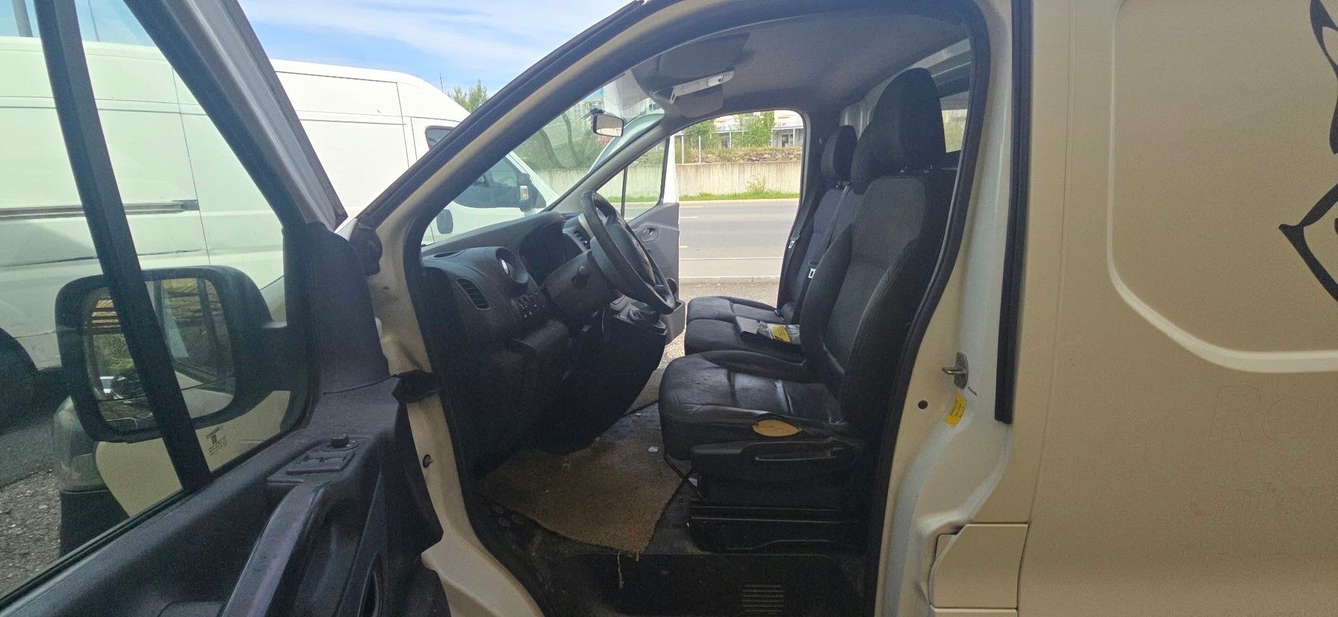 OPEL Vivaro 1.6 CDTI 2.9t L1H1-image-10