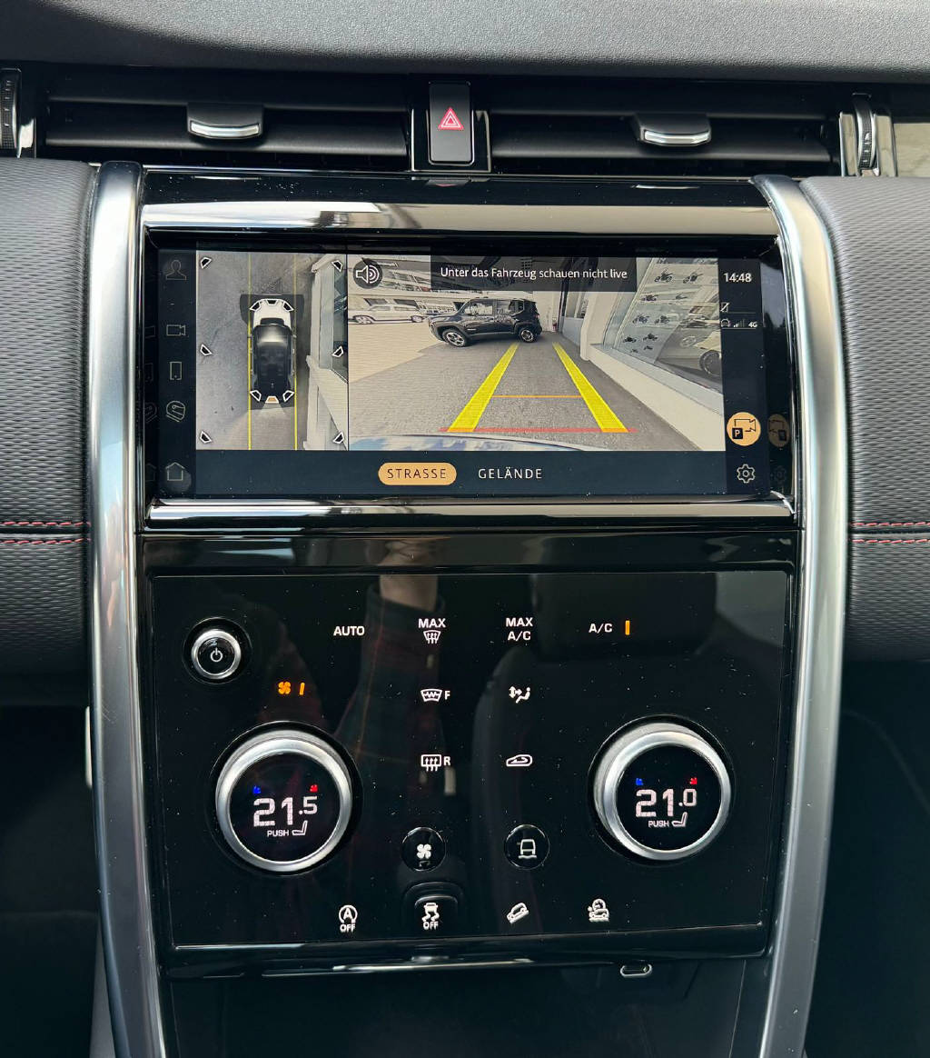 LAND ROVER Discovery Sport R Dyn P290 2.0 Si4 MHEV Black Edition AT9-image-15