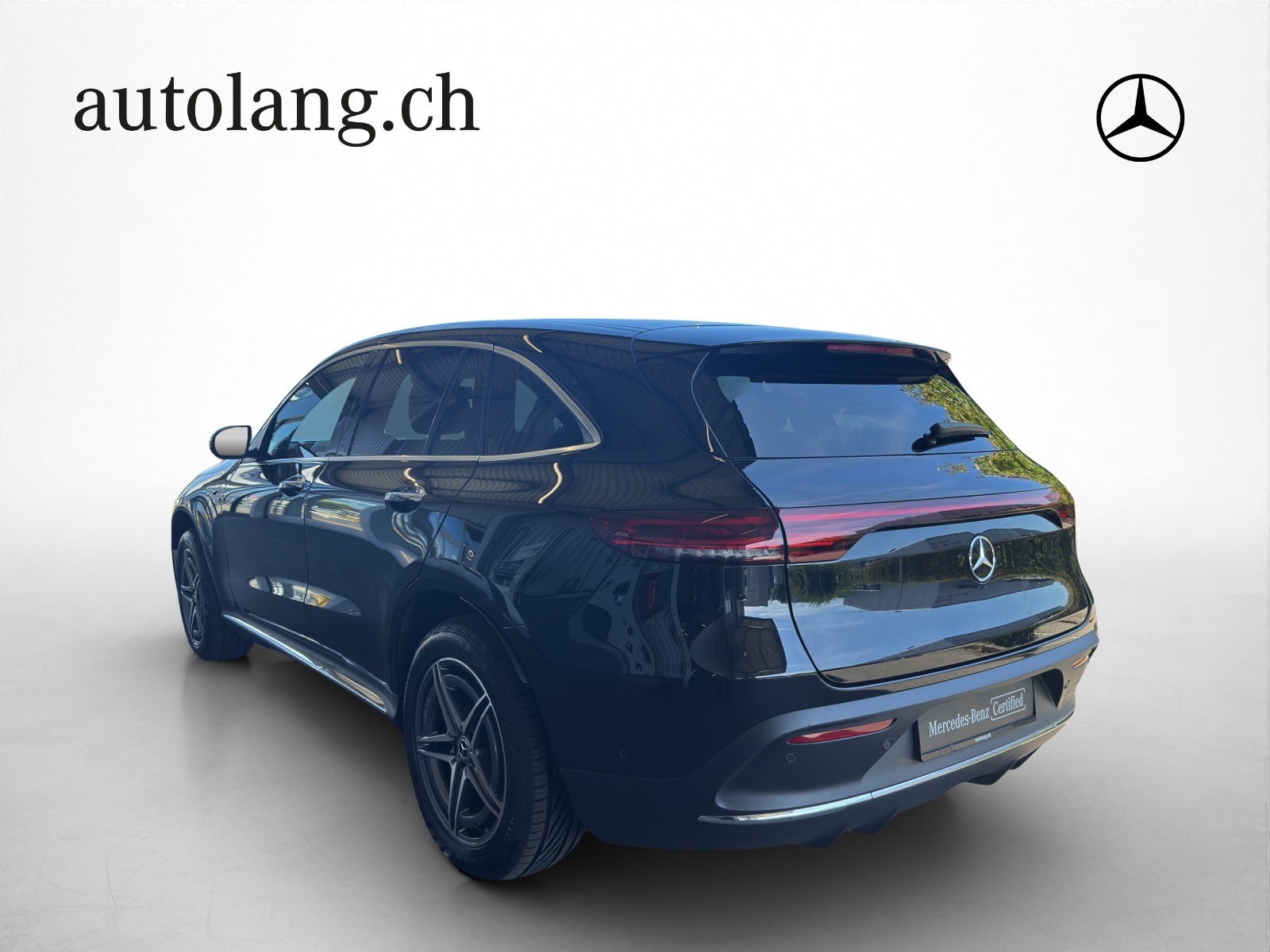 MERCEDES-BENZ EQC 400 AMG Line 4Matic-showroom-element-3