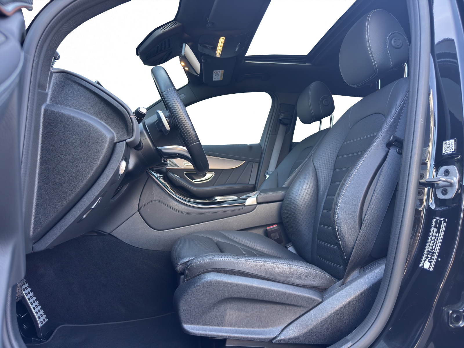 MERCEDES-BENZ EQC 400 AMG Line 4Matic-image-10