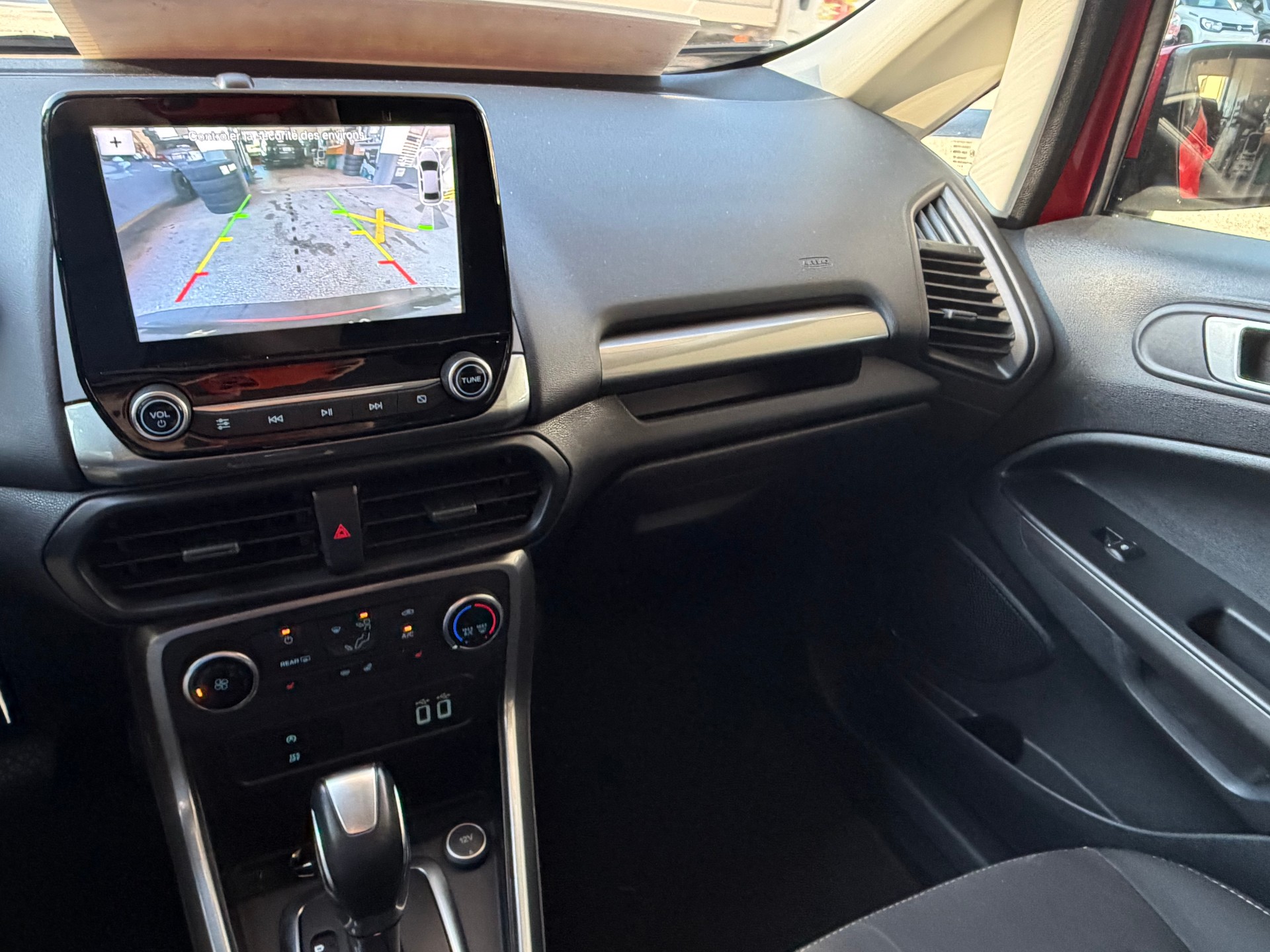 FORD EcoSport 1.0 SCTi Trend Automat-image-17