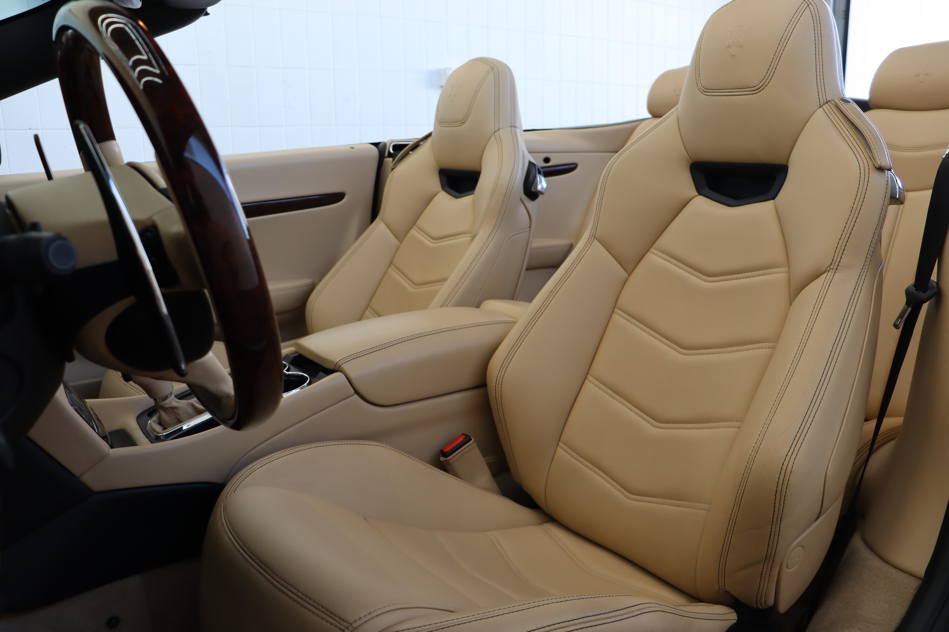 MASERATI GranCabrio Automatica-image-13
