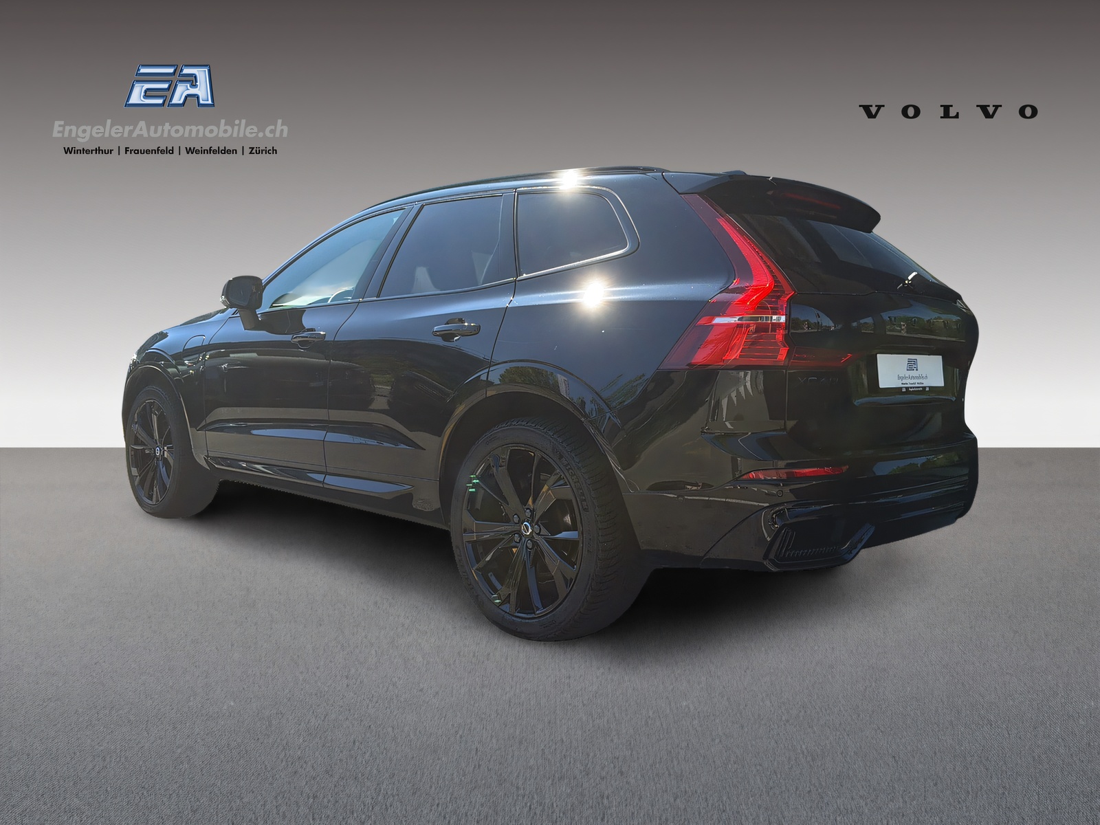 VOLVO XC60 2.0 T8 TE XCENTRIC Black Edition eAWD-showroom-element-3