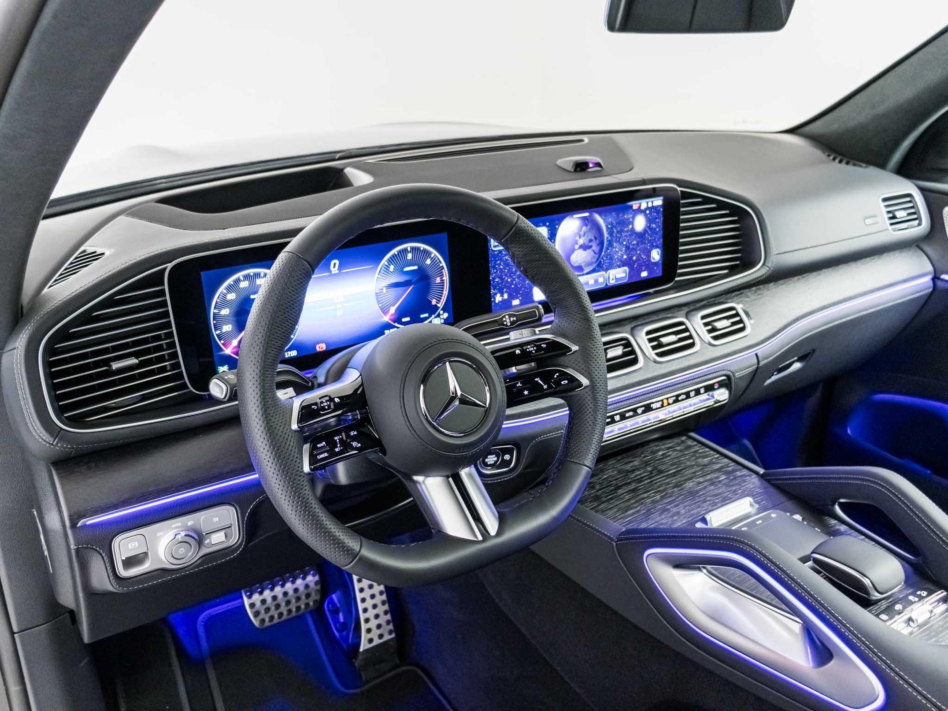 MERCEDES-BENZ GLS 450 d 4MATIC-image-9