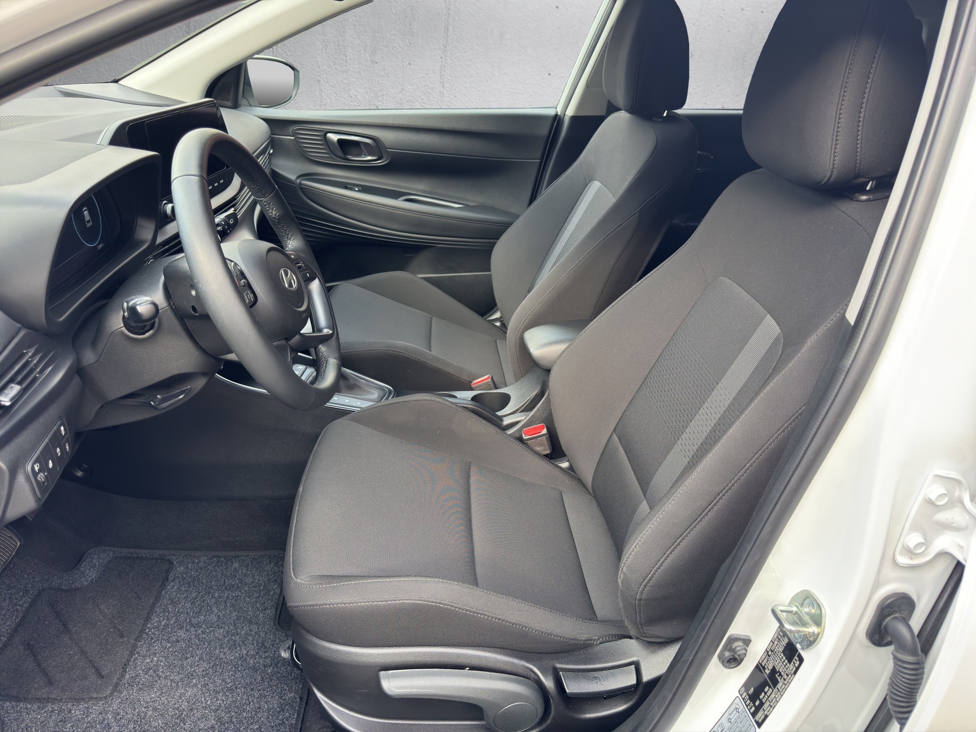 HYUNDAI i20 1.0 T-GDi Vertex DCT-image-8