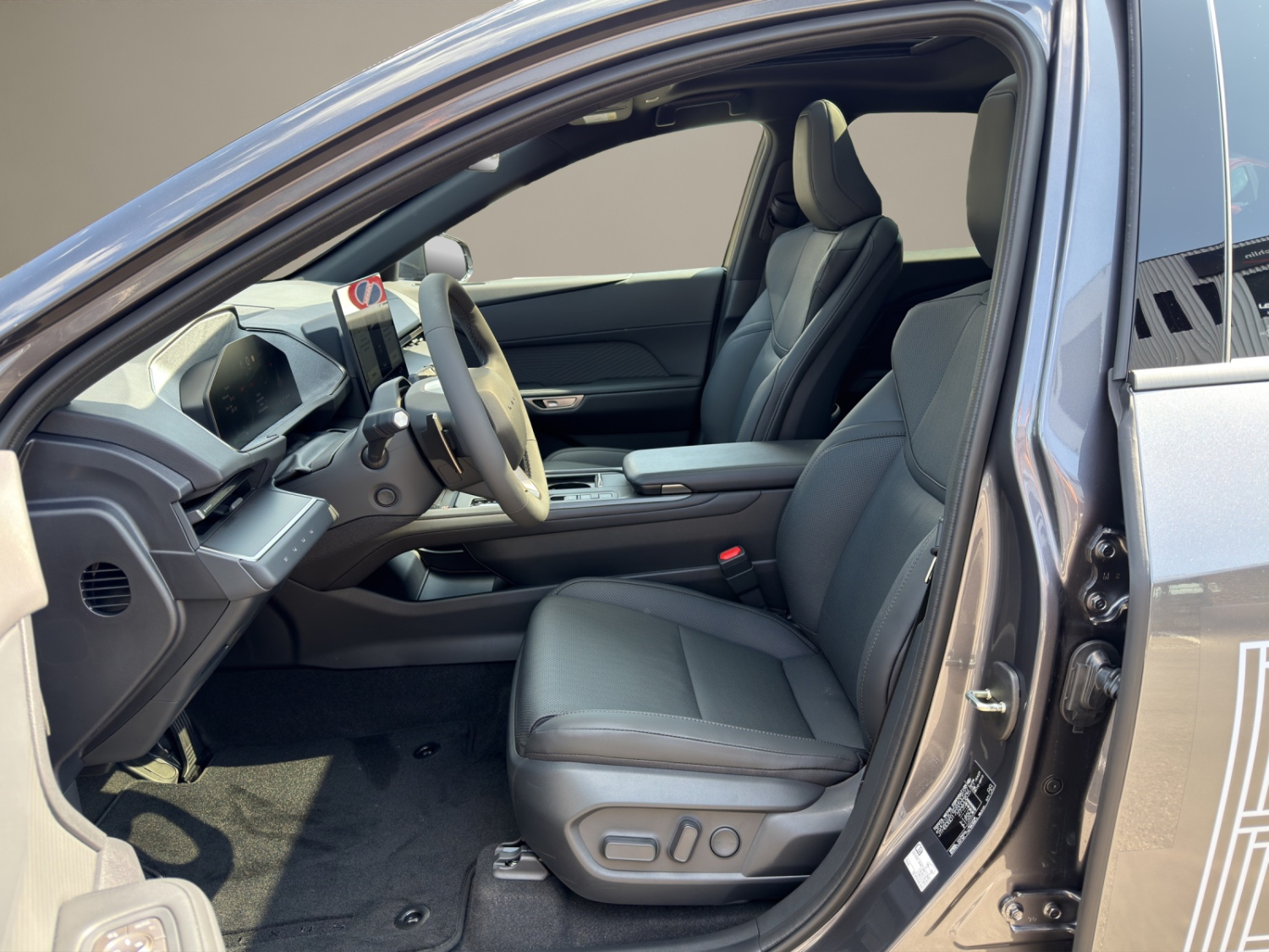 LEXUS ES 500e Comfort AWD-image-8