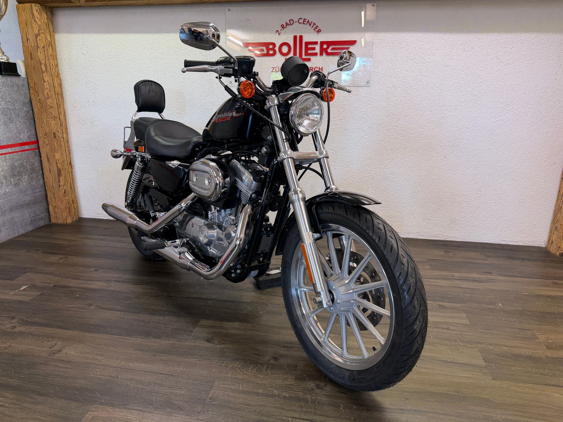 HARLEY-DAVIDSON XL 883 Hugger-image-7