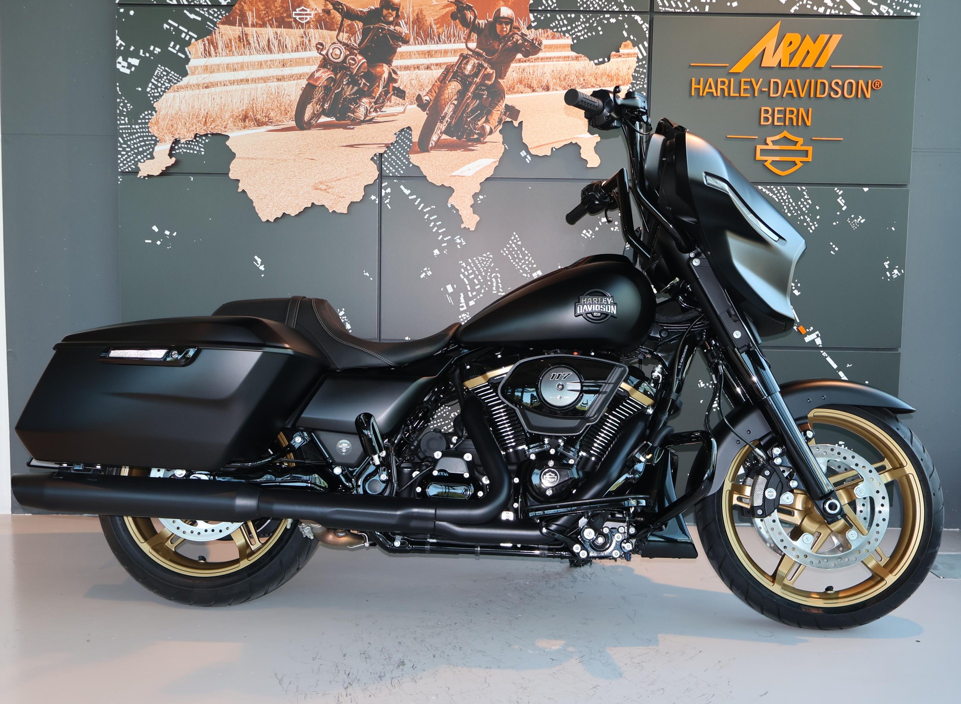 HARLEY-DAVIDSON FLHX Street Glide 117-image-1