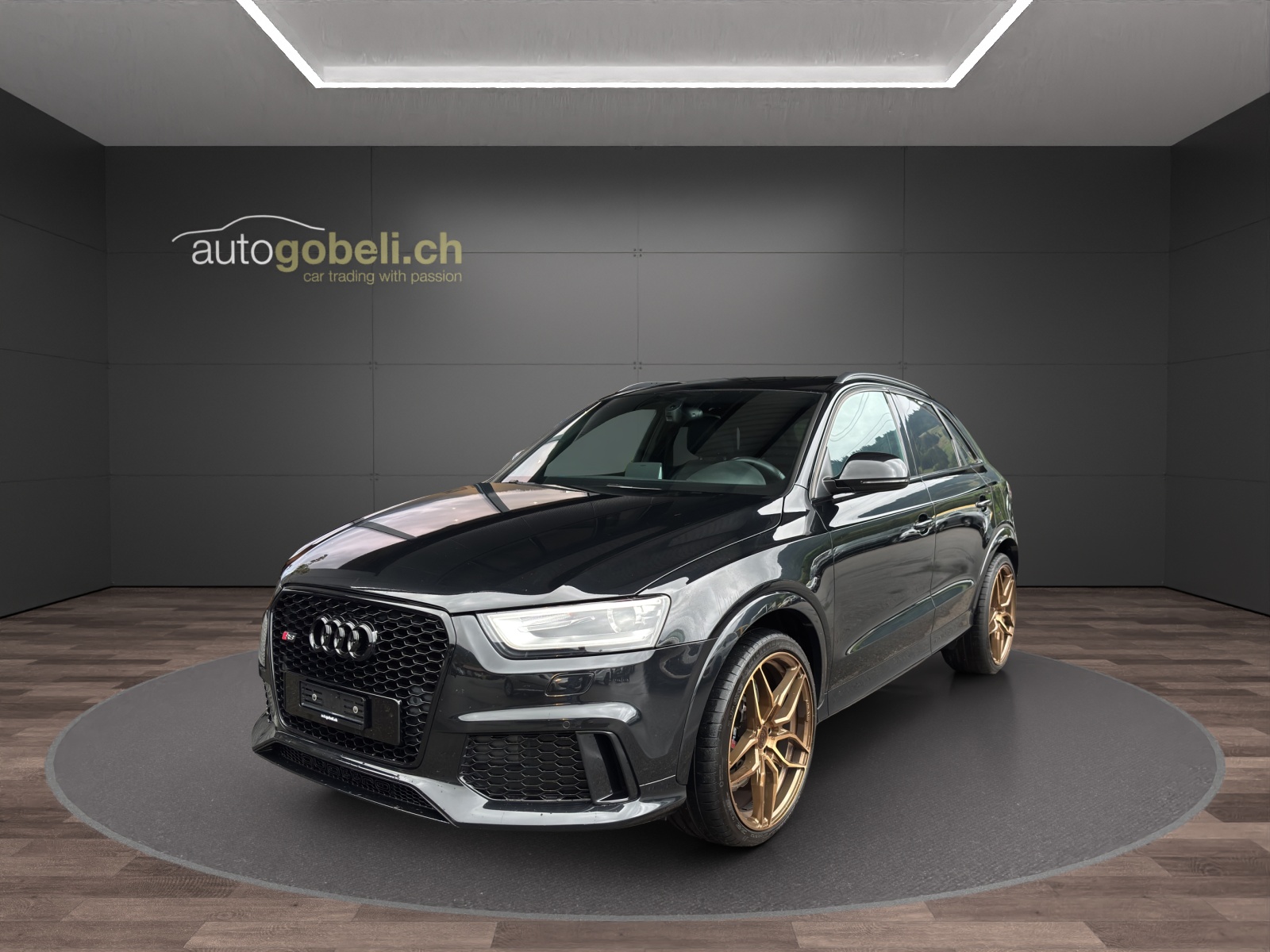 AUDI RS Q3 2.5 TFSI quattro S-tronic