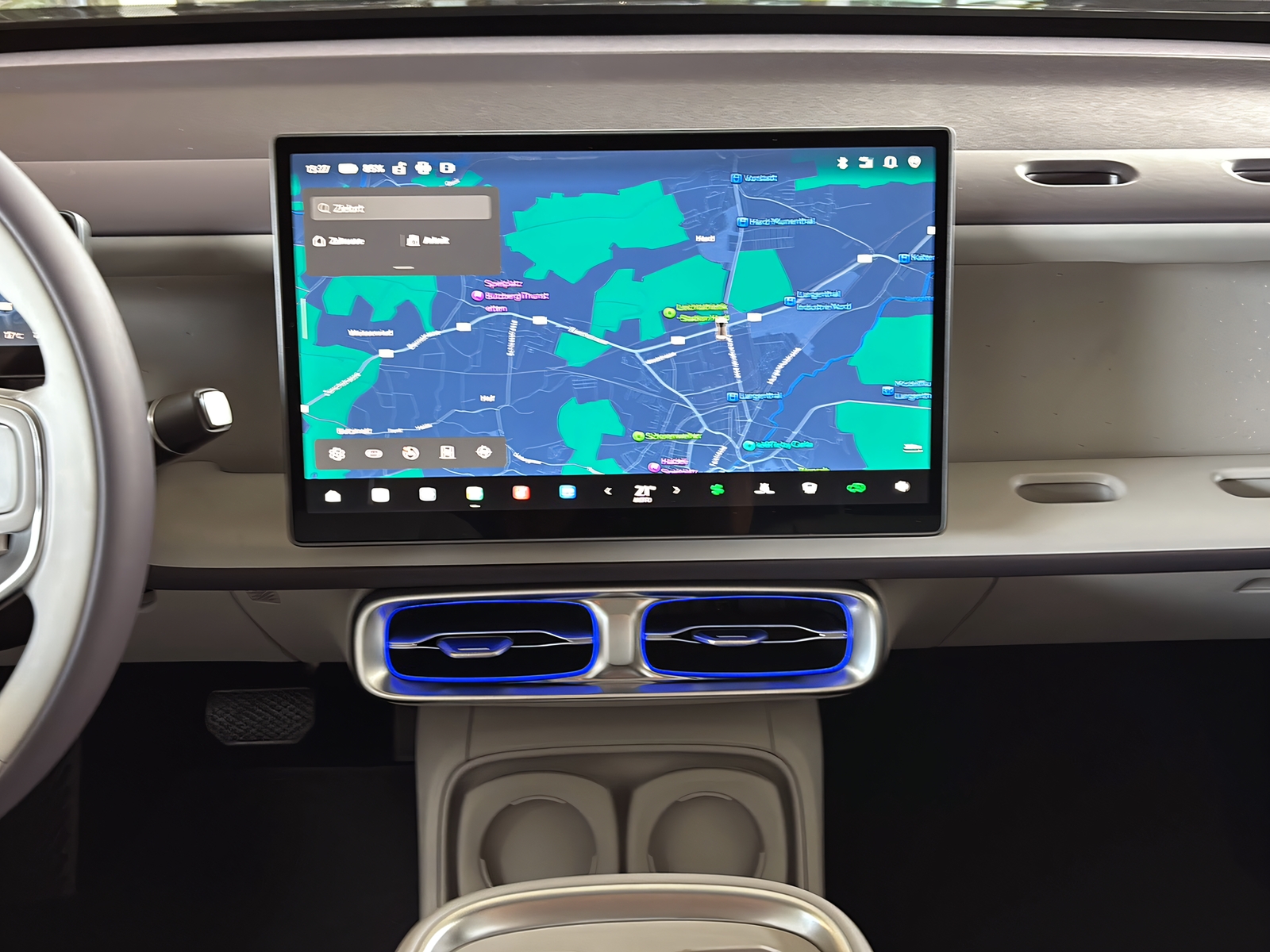 LEAPMOTOR B10 EV-image-5