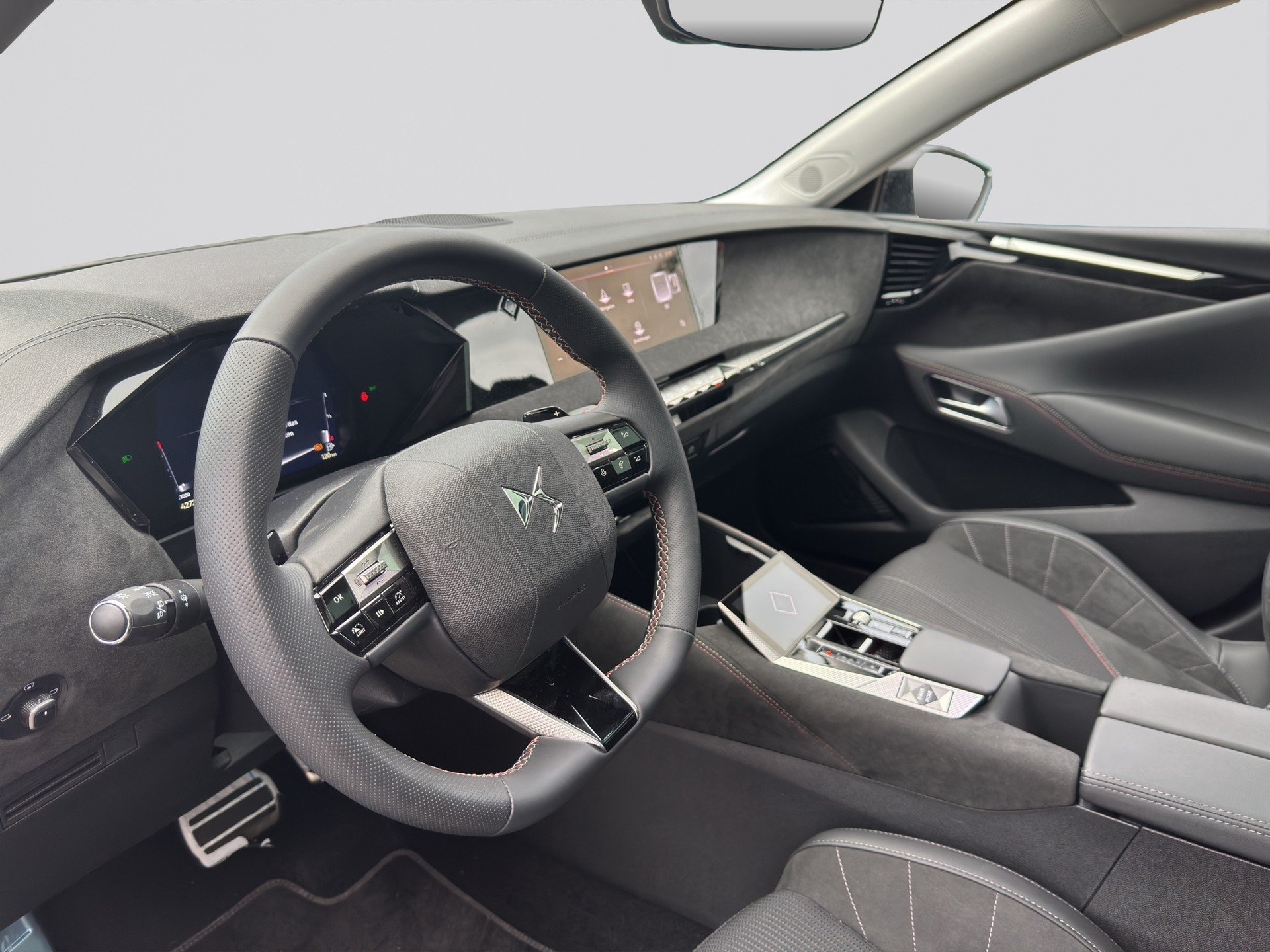 DS AUTOMOBILES DS4 1.2 Pure Tech Performance Line EAT8 Bi-Color-image-6