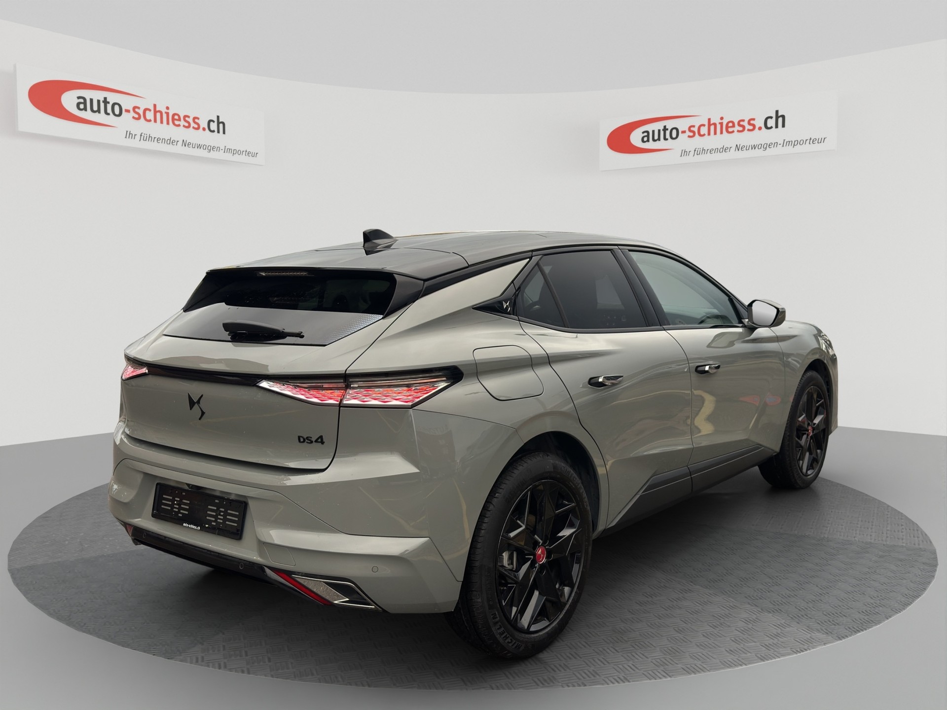 DS AUTOMOBILES DS4 1.2 Pure Tech Performance Line EAT8 Bi-Color-image-4