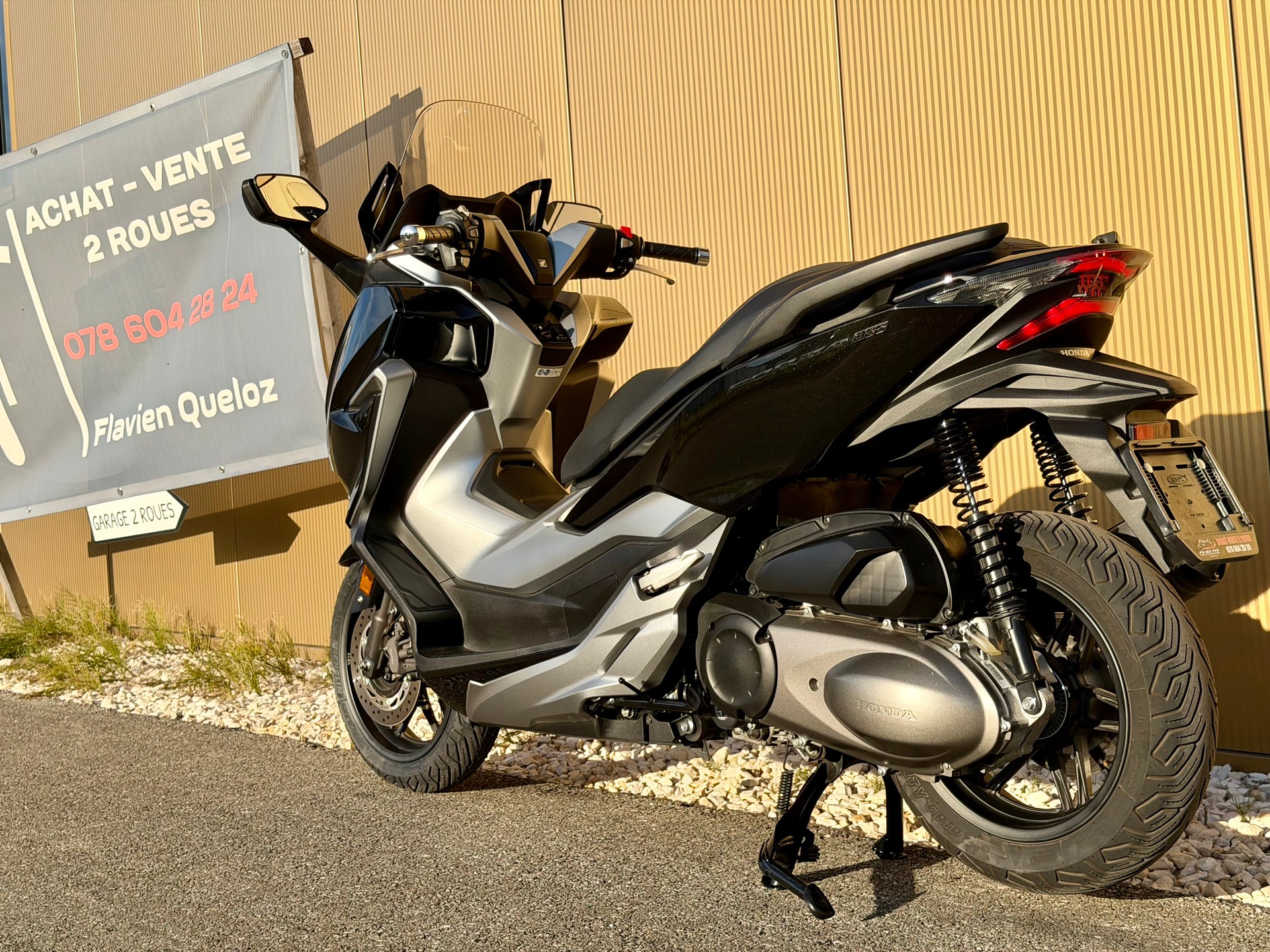 HONDA NSS FORZA 300 ABS-image-11