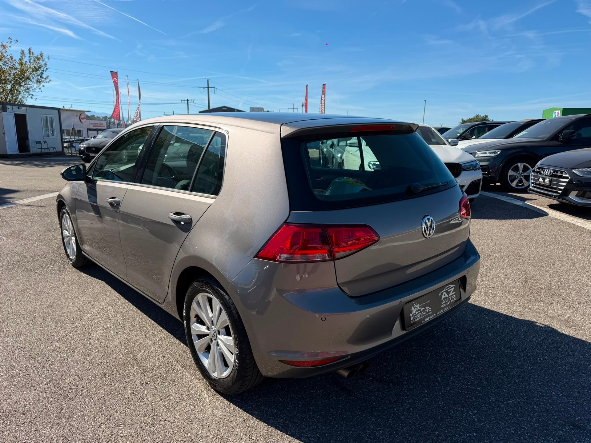 VW Golf 1.4 TSI Highline DSG garantie 2 ans expertiser du jour-showroom-element-3