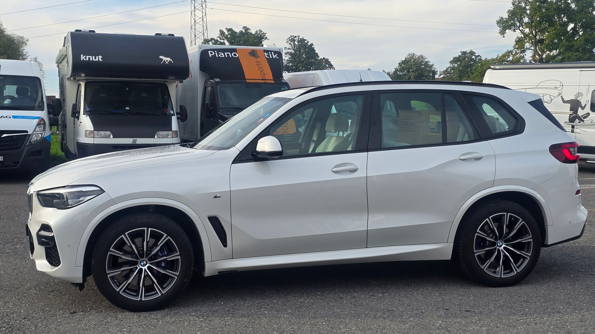BMW X5 xDrive 48V 30d M Sport Steptronic-showroom-element-3