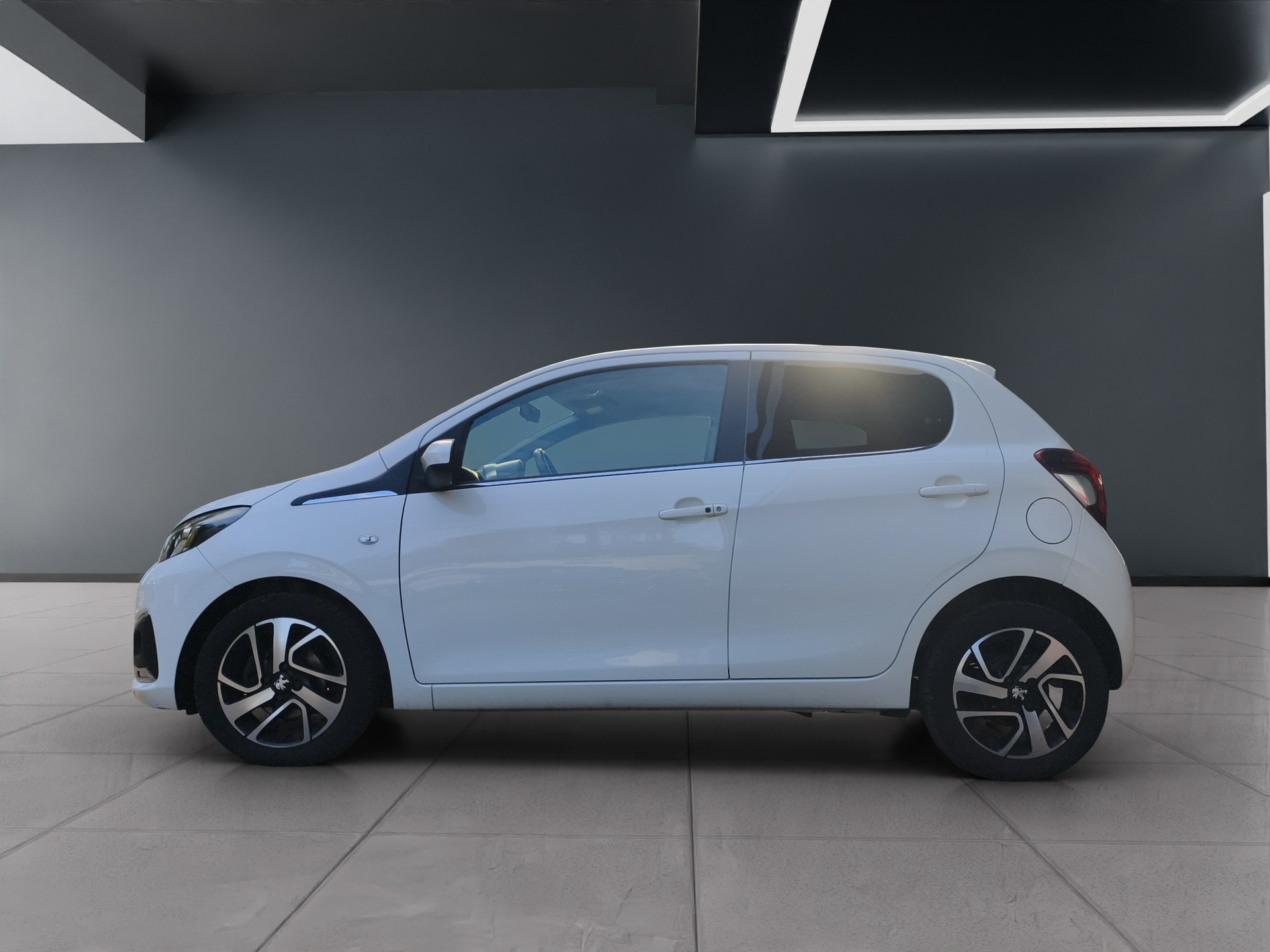 PEUGEOT 108 1.2 VTi Allure-showroom-element-1