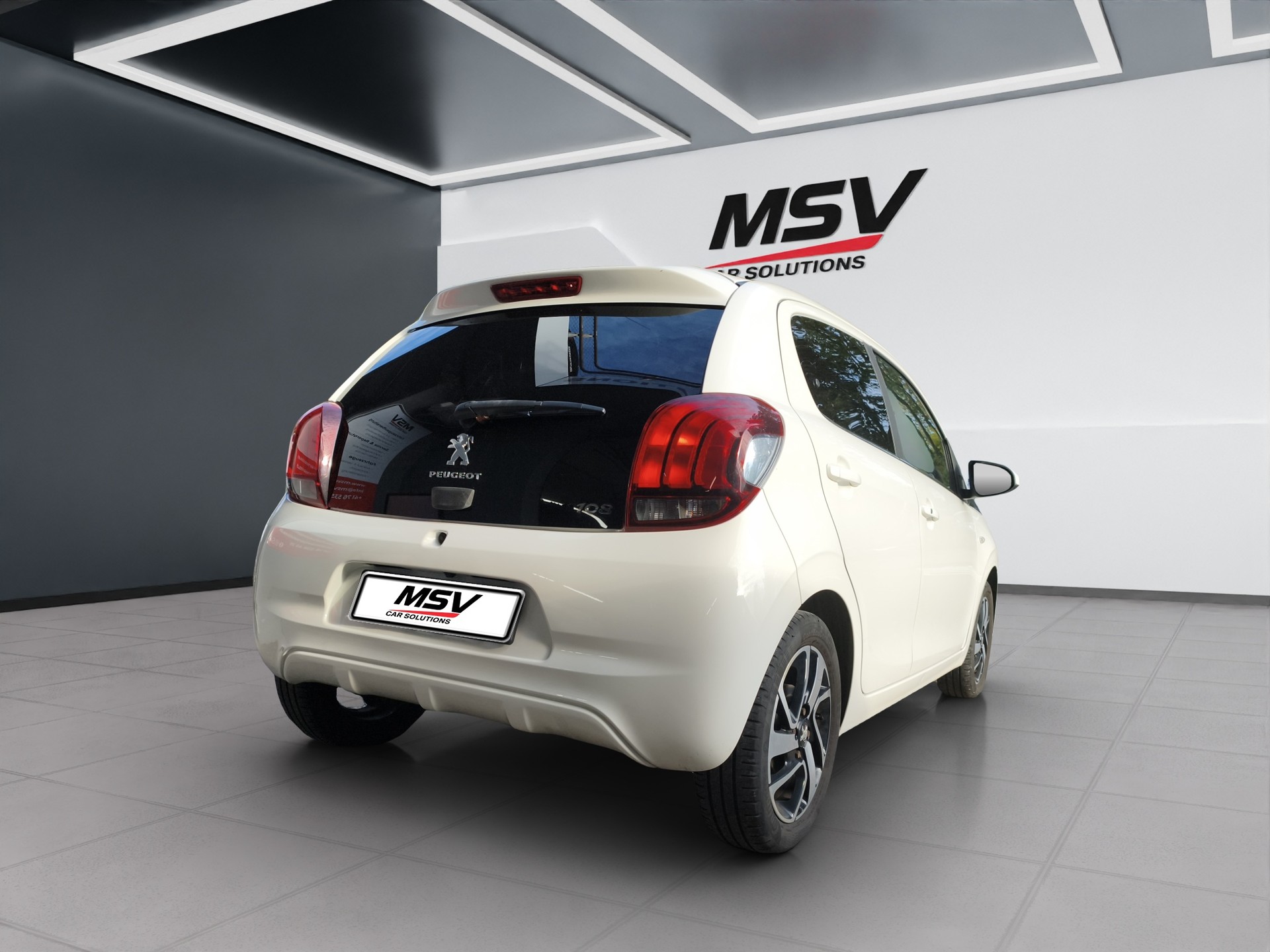 PEUGEOT 108 1.2 VTi Allure-image-4