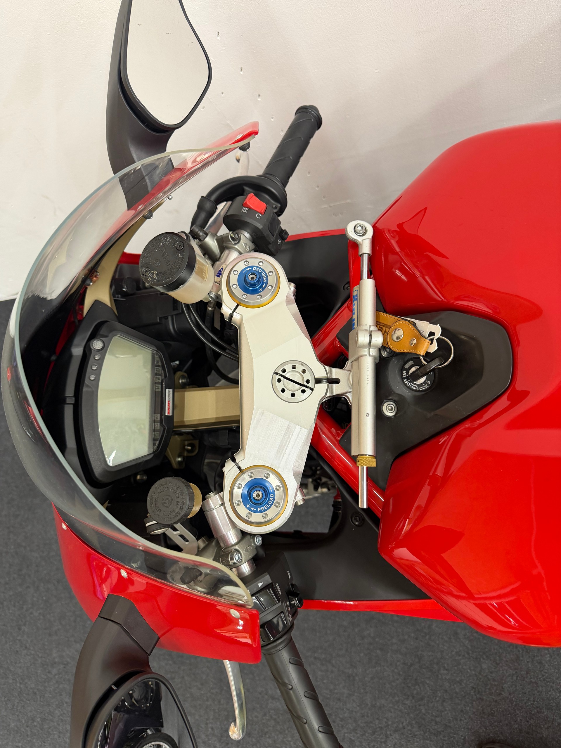 DUCATI 1098 S-image-8