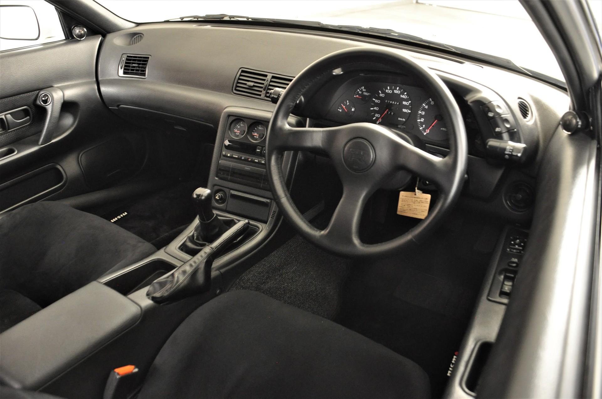 NISSAN Skyline R32 GT-R-image-10