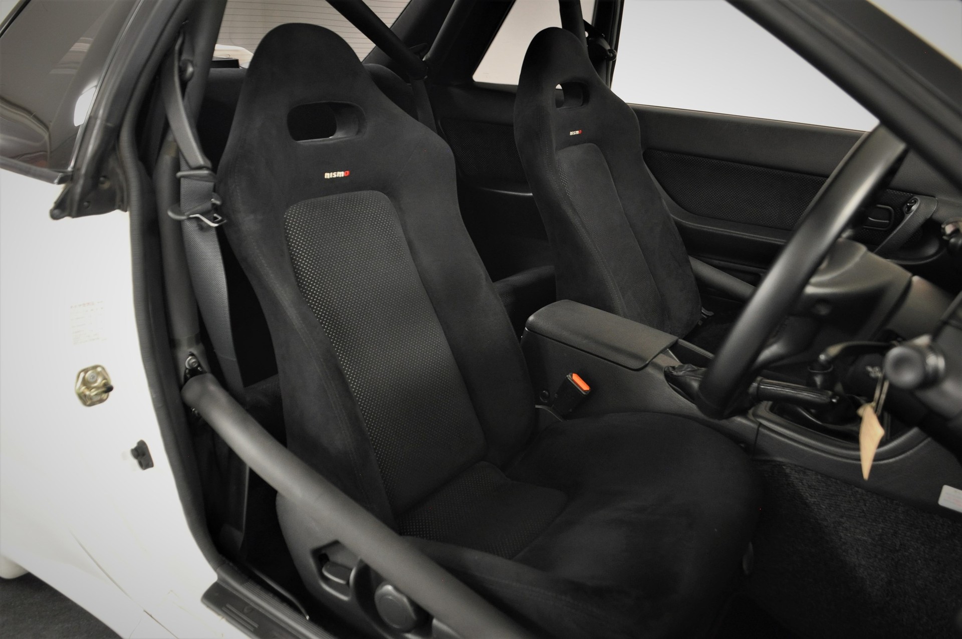NISSAN Skyline R32 GT-R-image-11