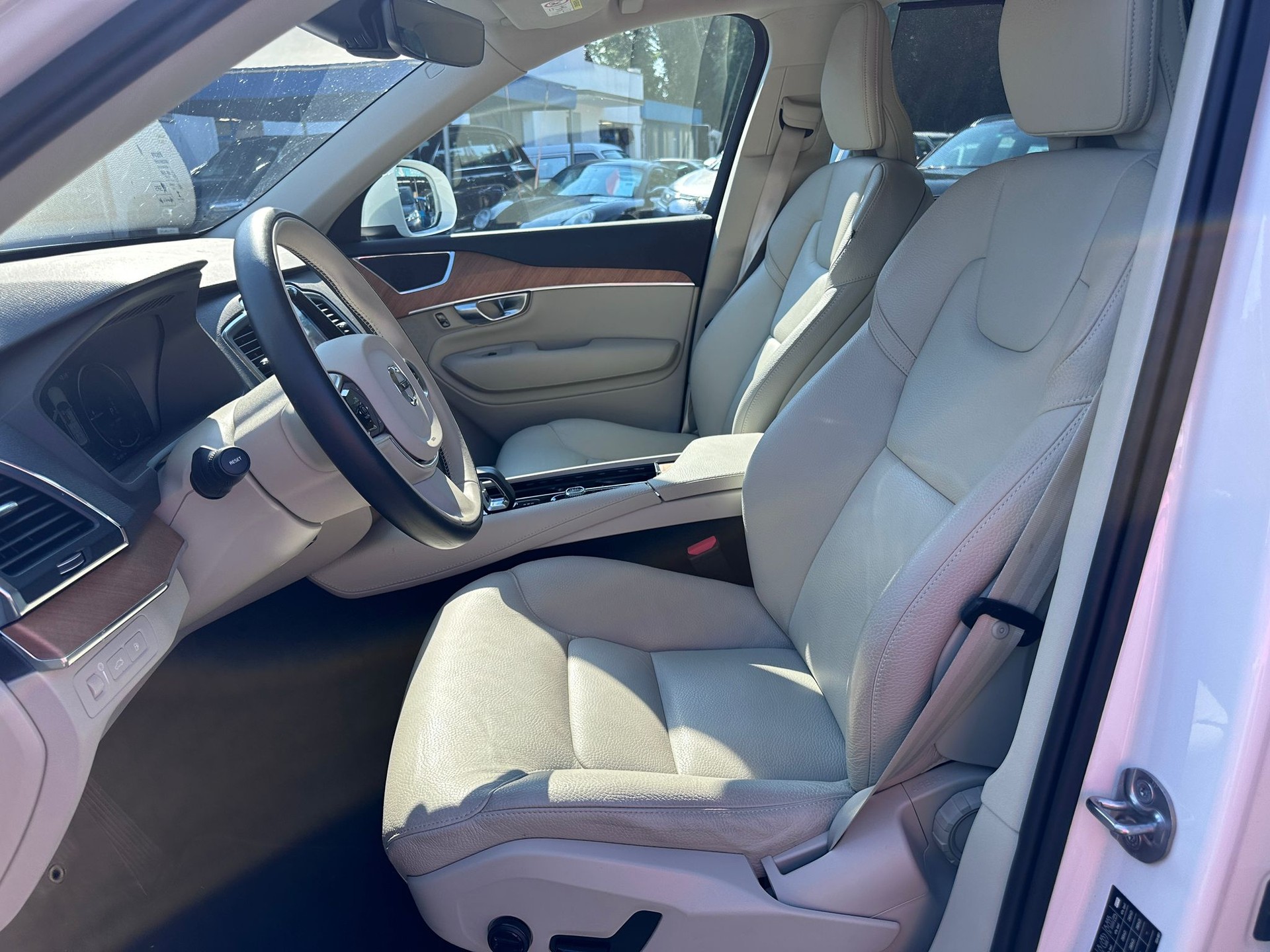 VOLVO XC90 T8 eAWD Inscription Expression Geartronic-image-12