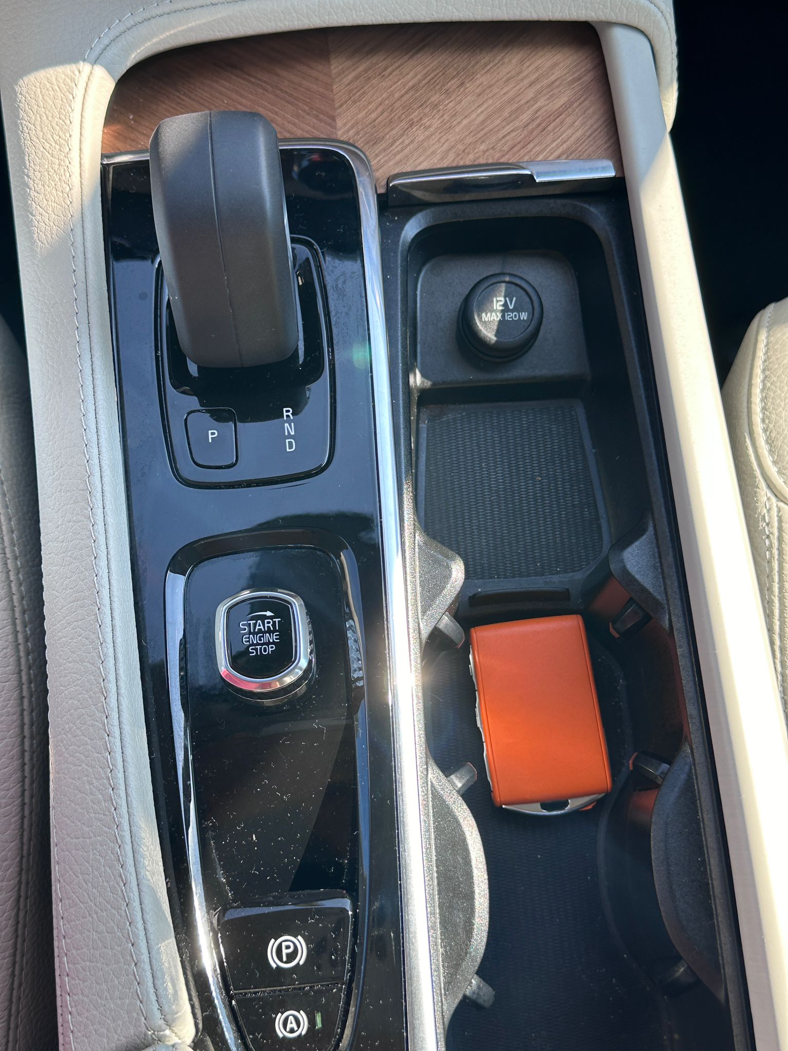 VOLVO XC90 T8 eAWD Inscription Expression Geartronic-image-9
