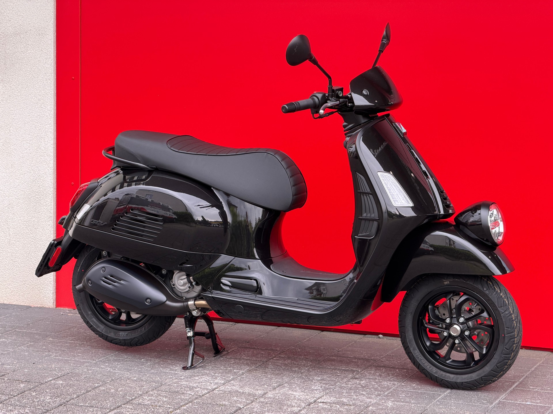 PIAGGIO Vespa GTV 300 ''Notte''-image-2