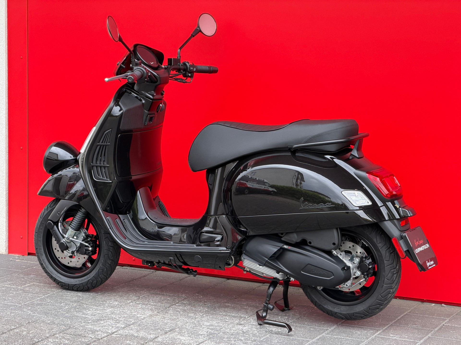 PIAGGIO Vespa GTV 300 ''Notte''-image-12