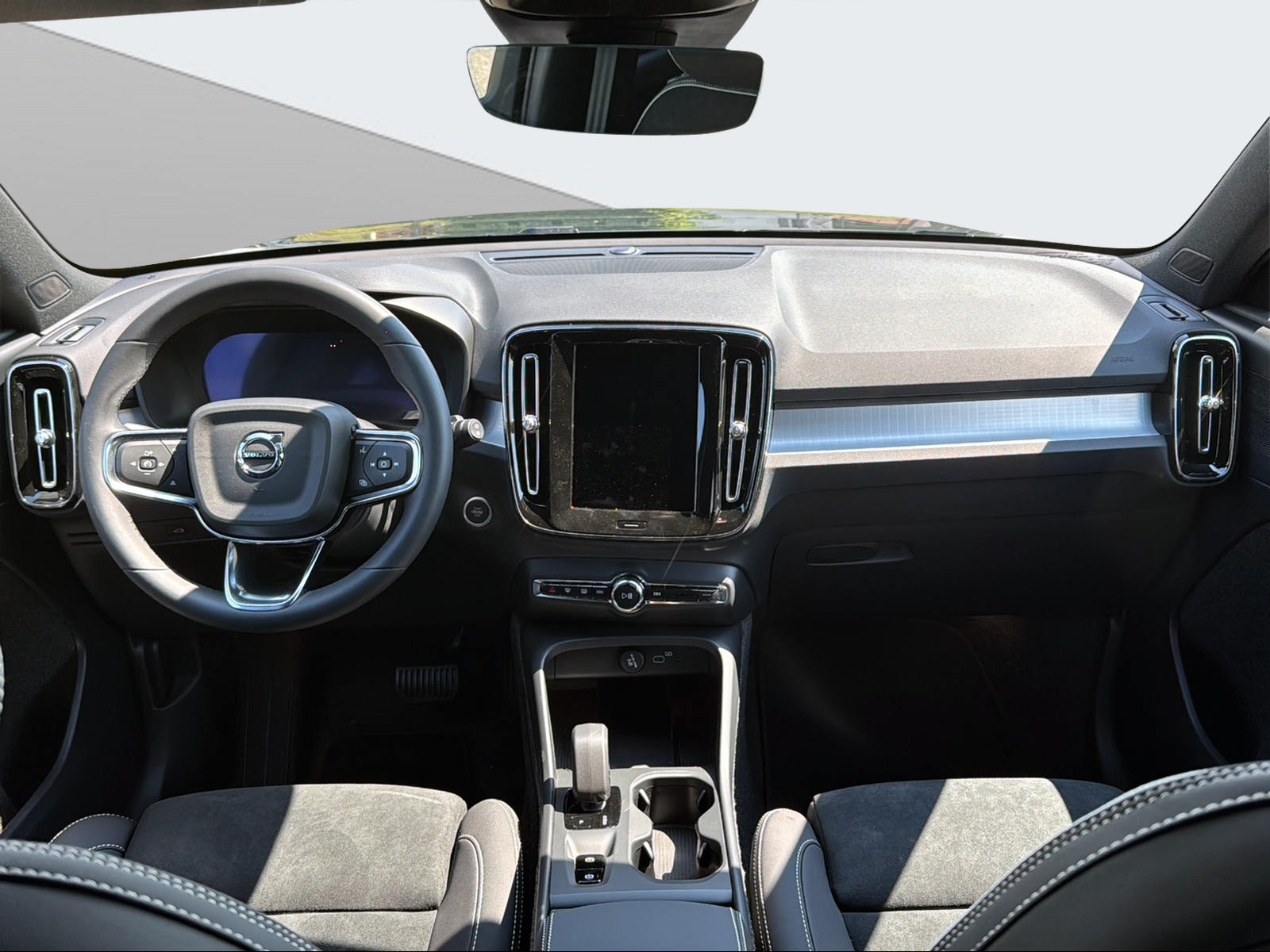 VOLVO XC40 2.0 B3 MH XCITE-image-11