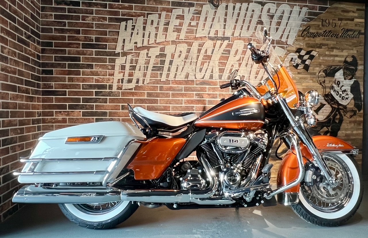 HARLEY-DAVIDSON FLHFB Electra Glide Highway King 114-image-2