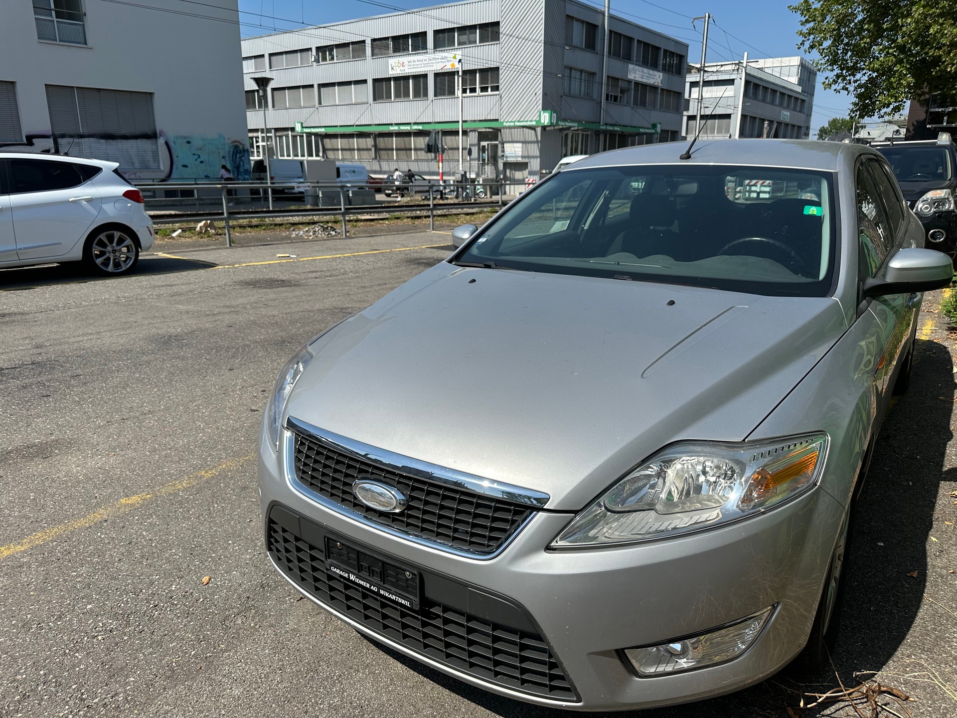 FORD Mondeo 2.0i 16V Titanium-image-1