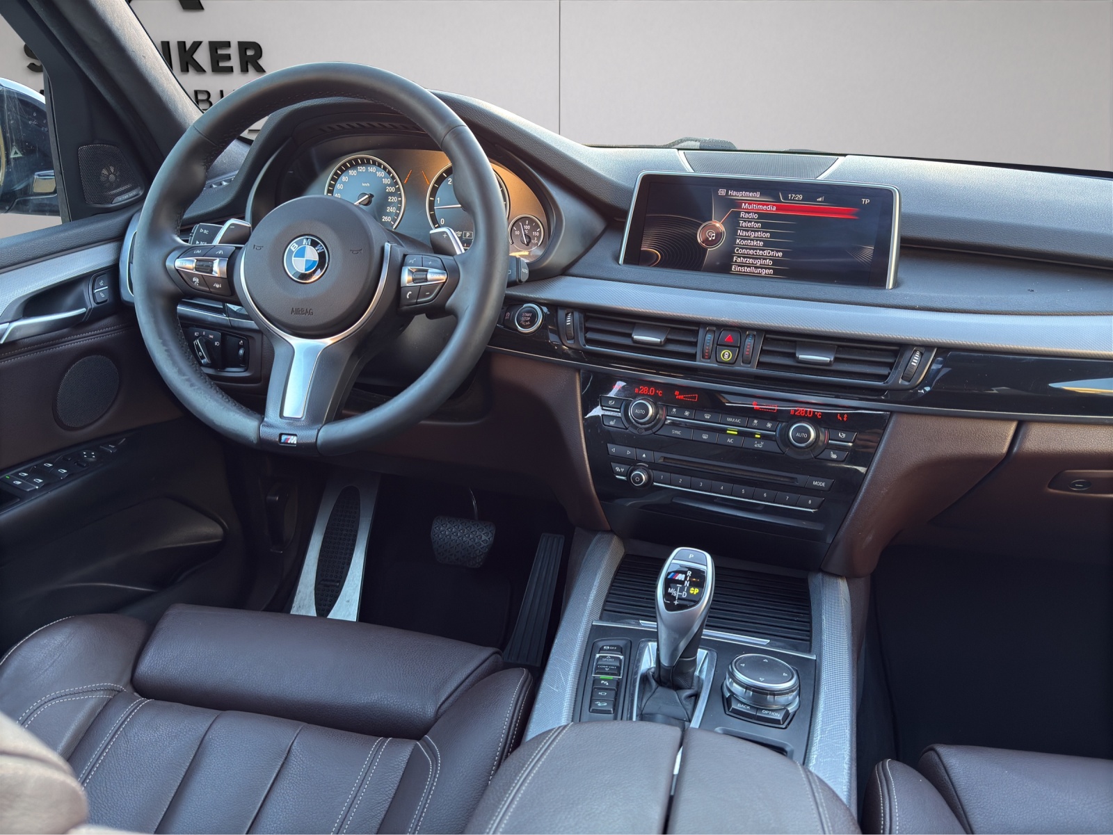 BMW X5 xDrive M50d Steptronic-image-9
