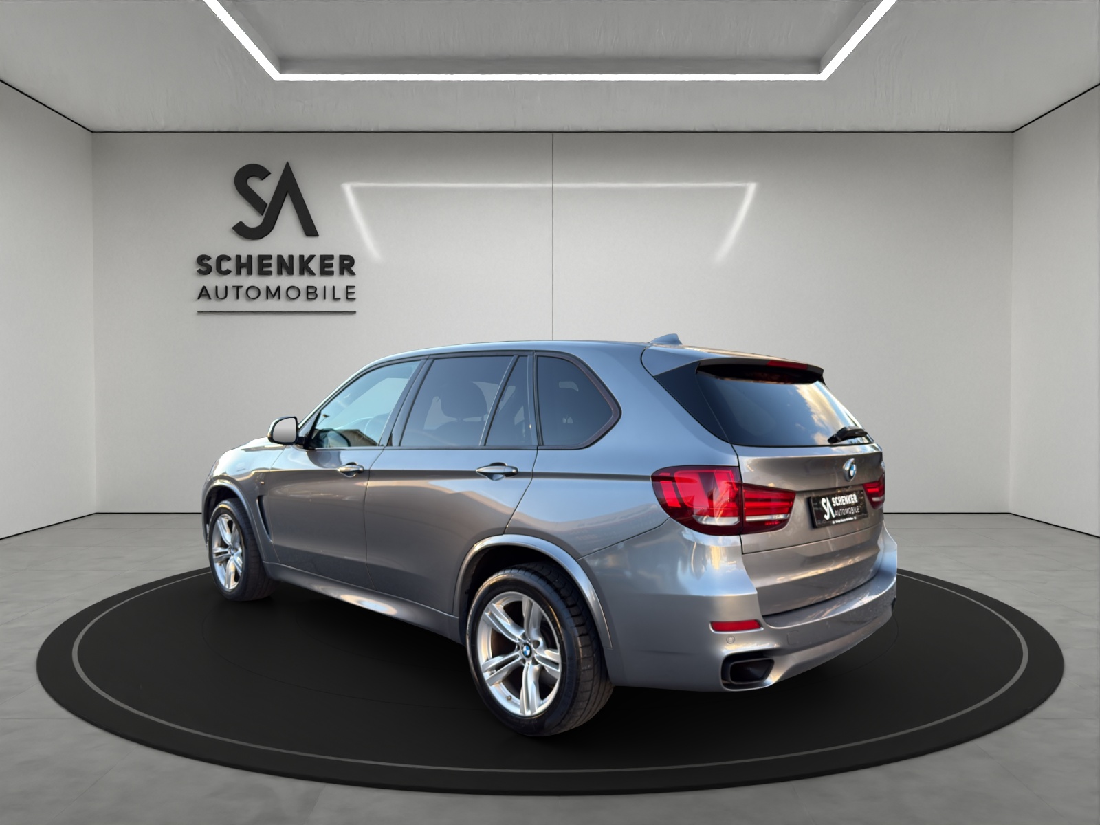 BMW X5 xDrive M50d Steptronic-showroom-element-2