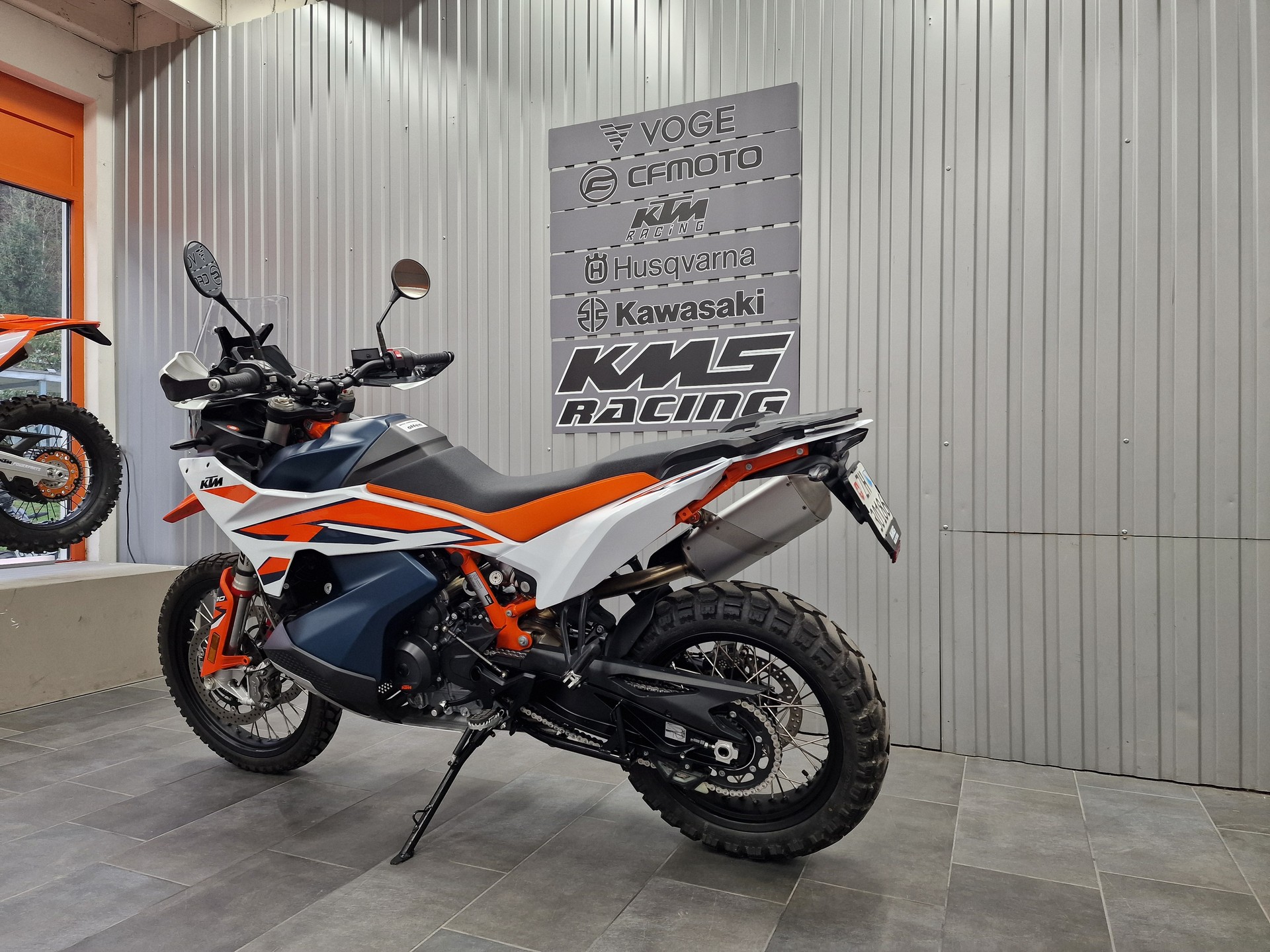 KTM 890 Adventure R-image-2