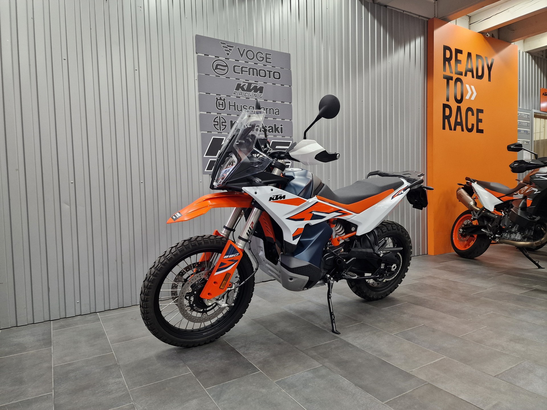 KTM 890 Adventure R-image-3