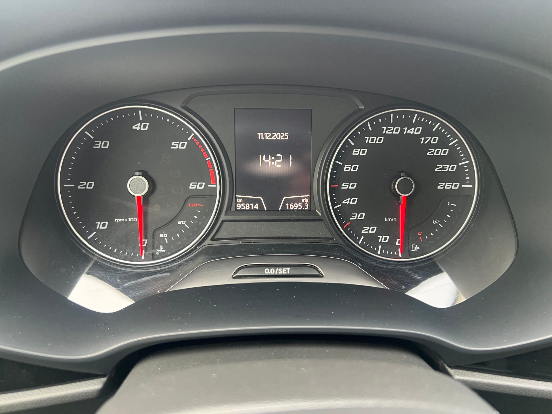 SEAT Leon ST 2.0 TDI Style DSG-image-11