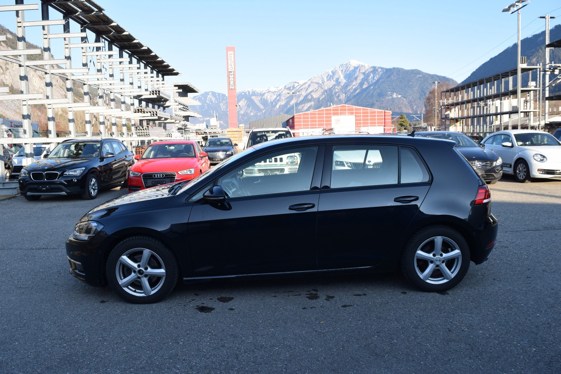 VW Golf 2.0 TDI Comfortline Swiss Line Limited 4M-showroom-element-3