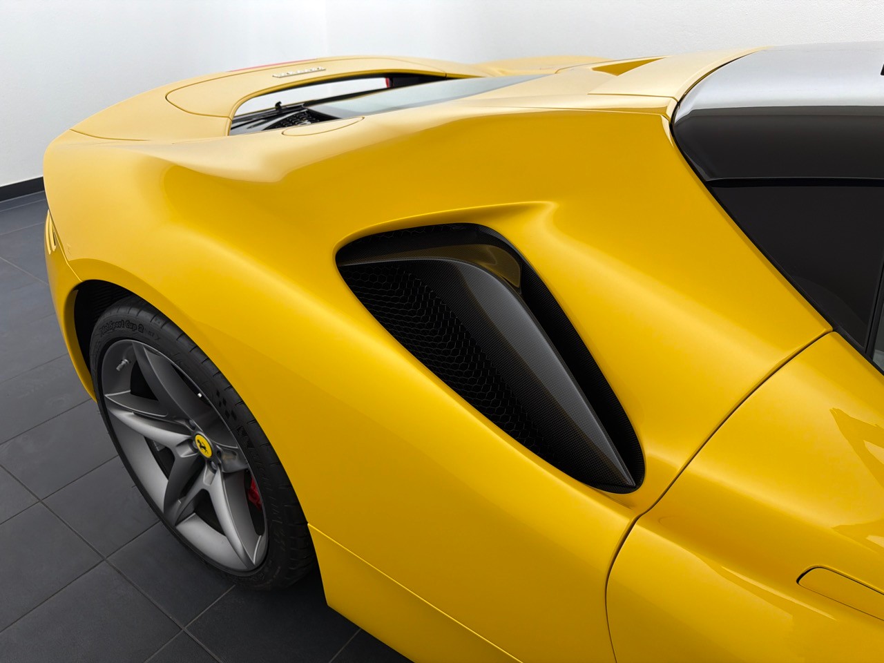 FERRARI SF90 Stradale-image-10